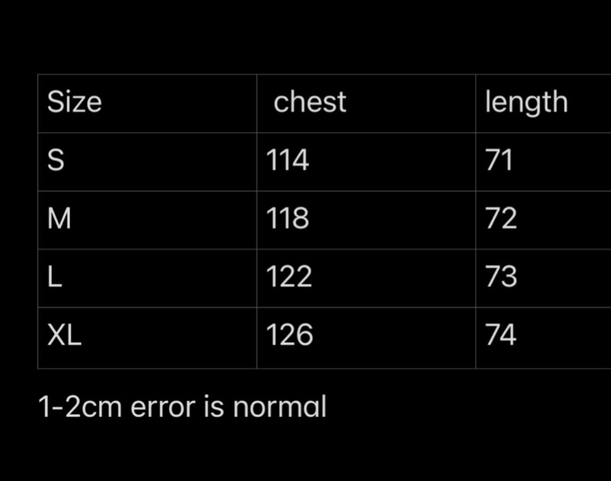 تي شيرت أبيض وأسود