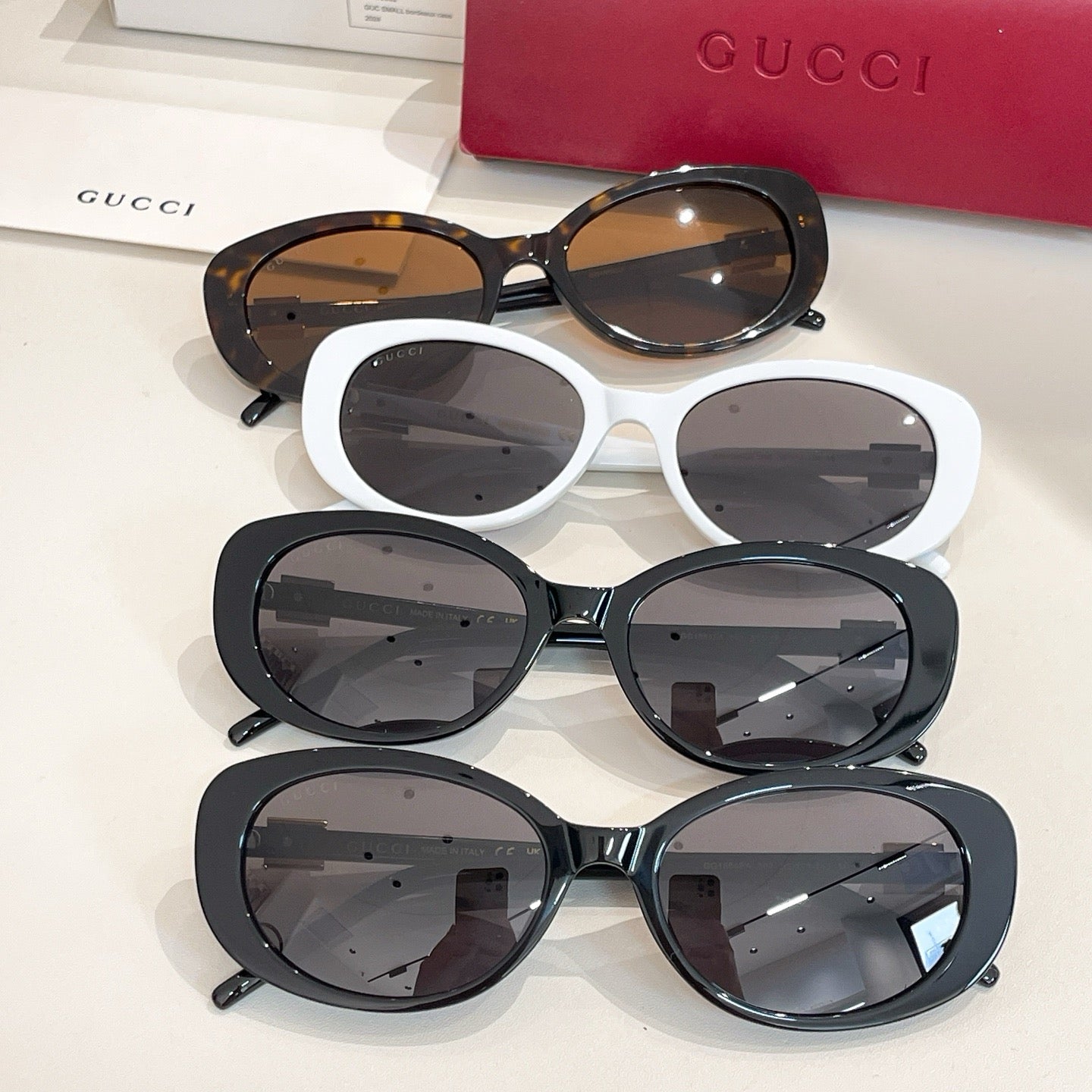 نظارة شمسية متعددة الألوان