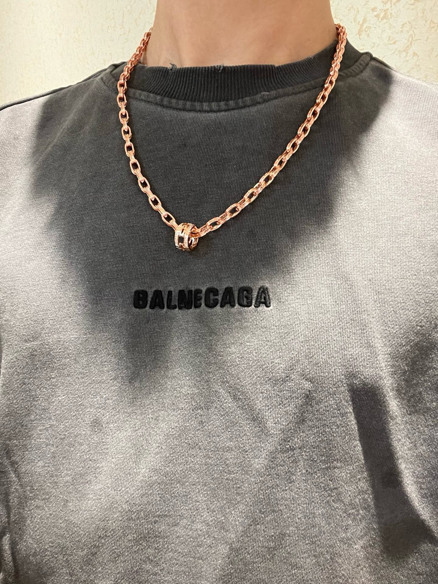Goldenes Halsband