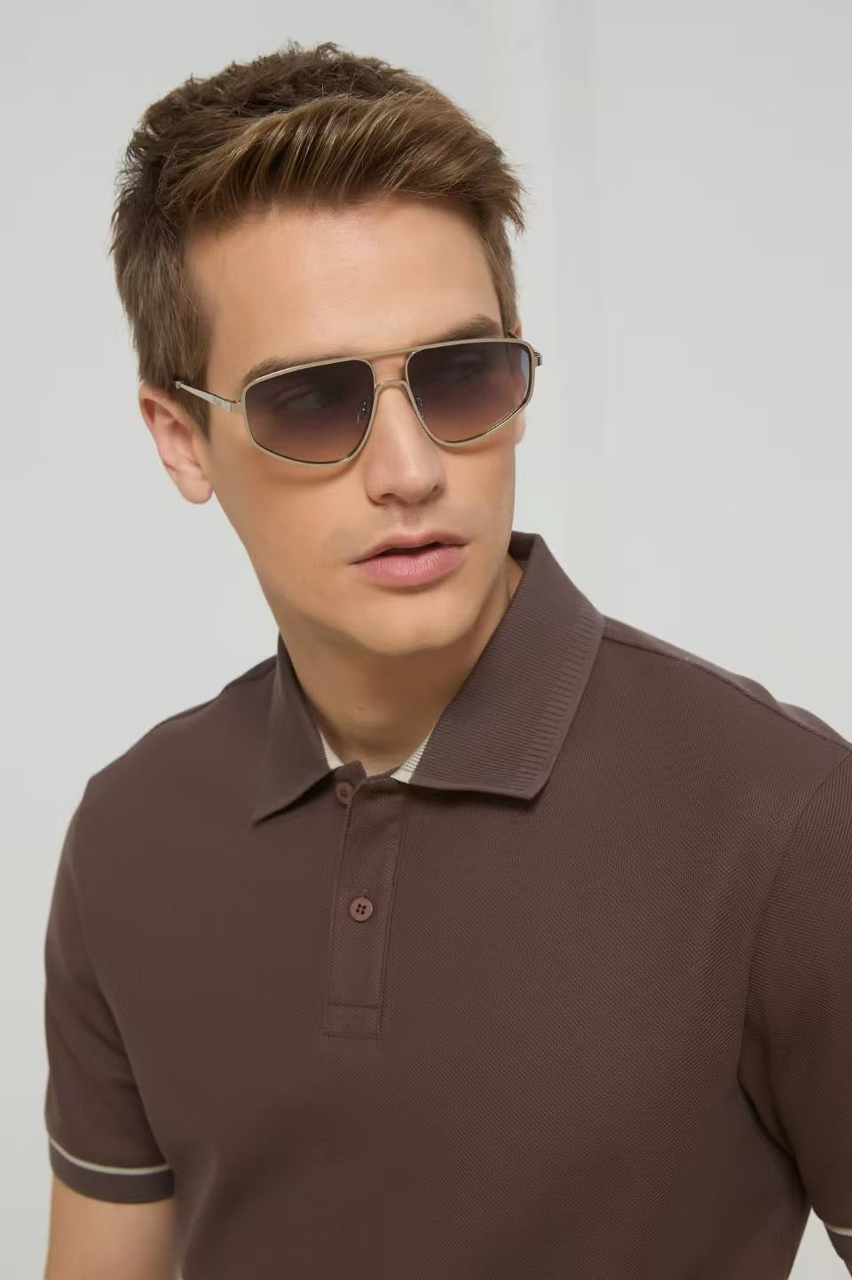 Mehrfarbige Sonnenbrille