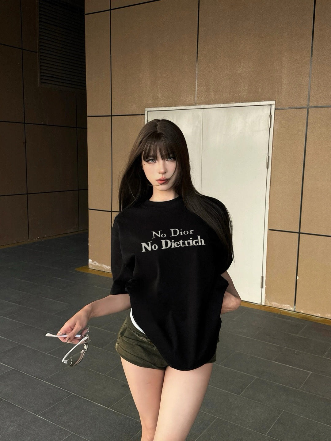 Black and Cream T-shirt - FashionHype.xyz