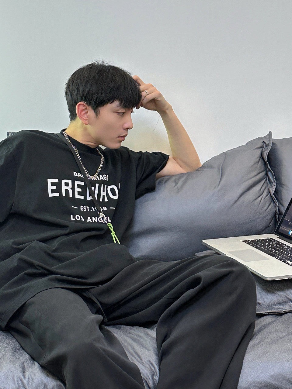 Black and White T-shirt - FashionHype.xyz