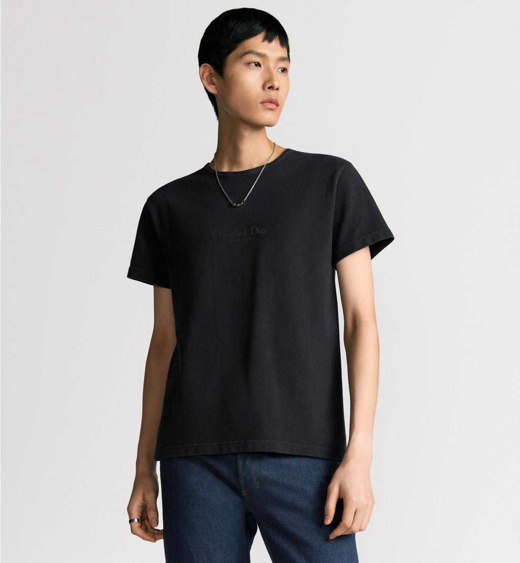 Black T-shirt