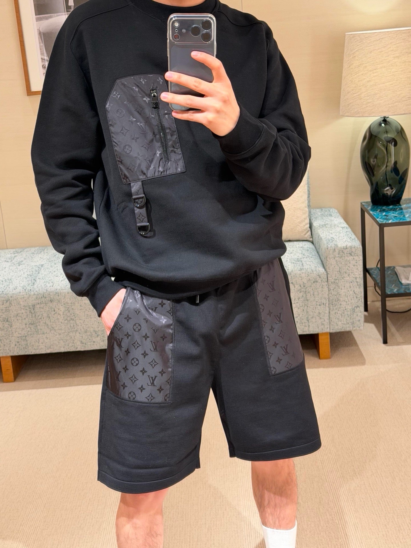 Black Sweatshirt