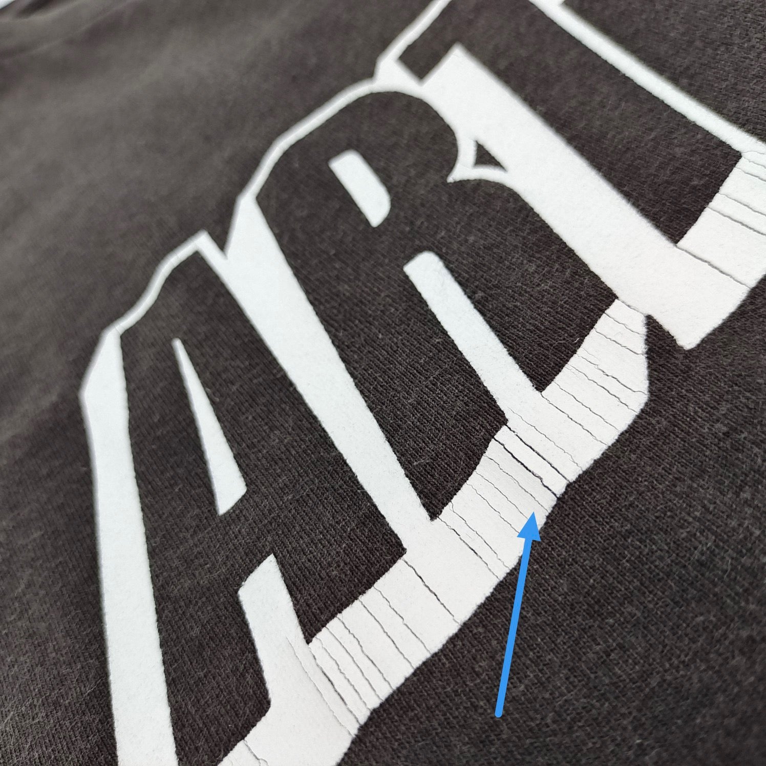 Black T-shirt - FashionHype.xyz