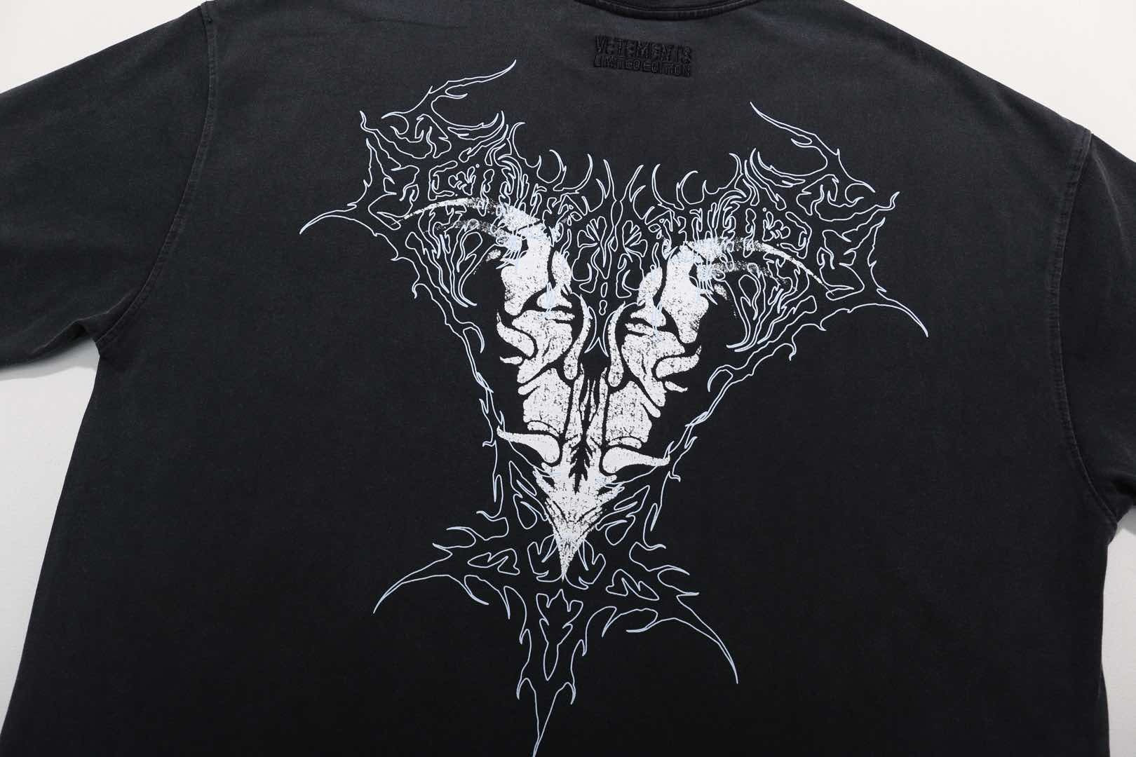 Black T-Shirt - FashionHype.xyz