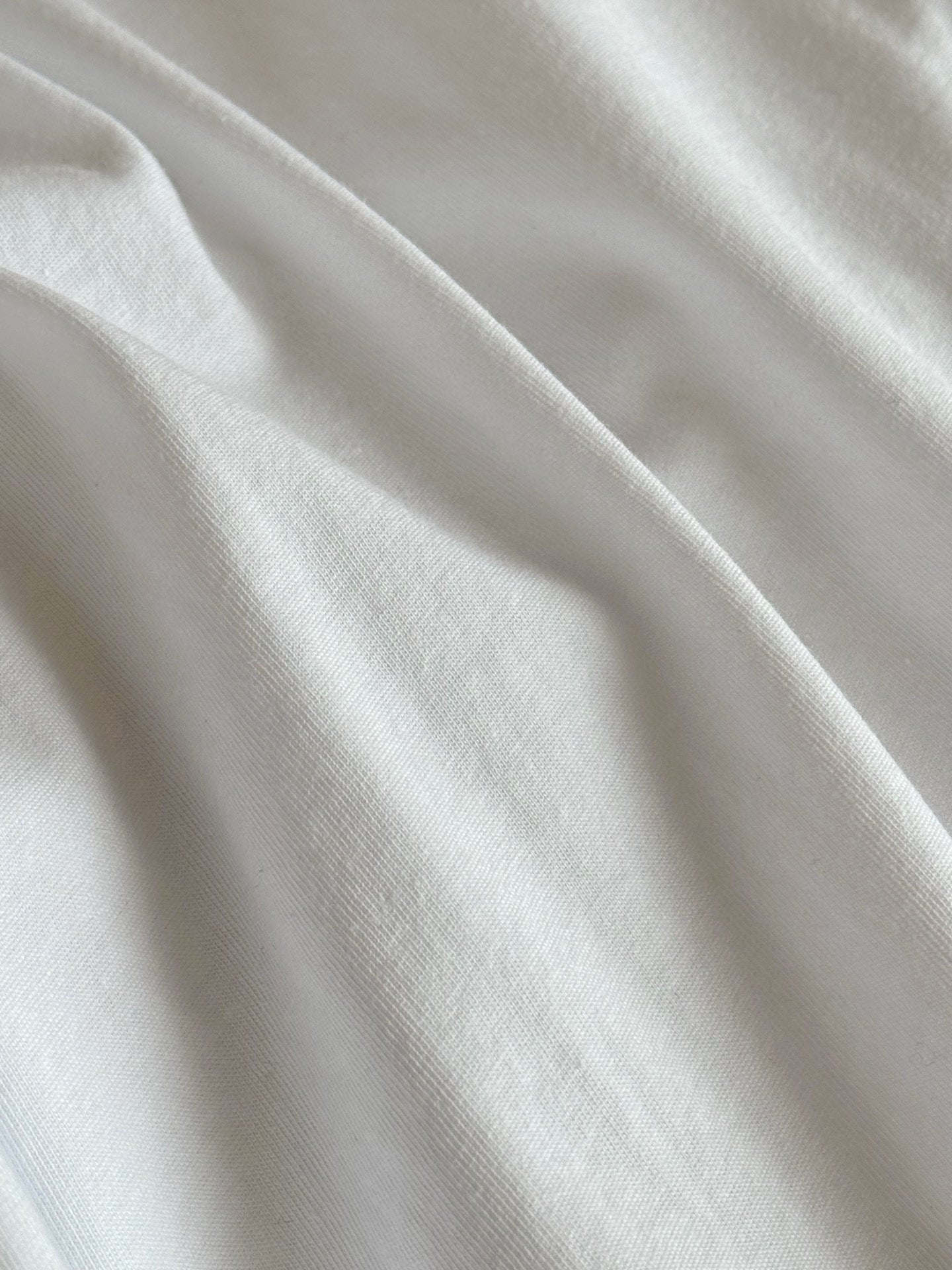 تي شيرت متعدد الألوان