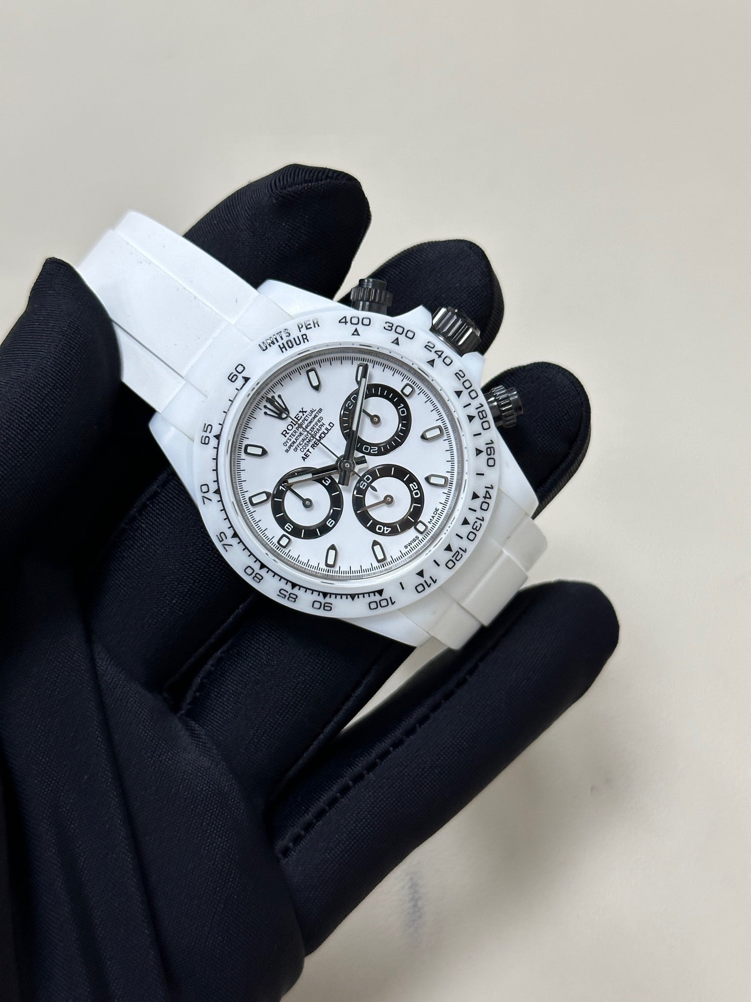 Weiße Uhr
