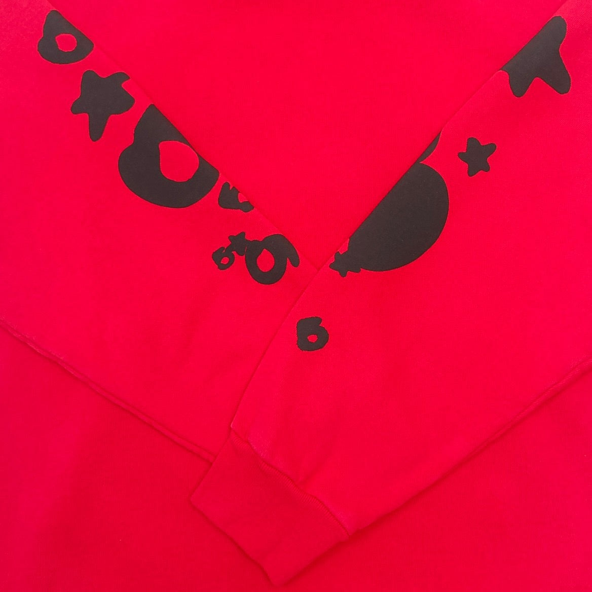 Sudadera con capucha roja