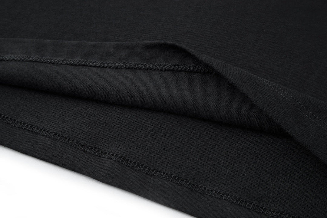 Black and  White T-shirt - FashionHype.xyz