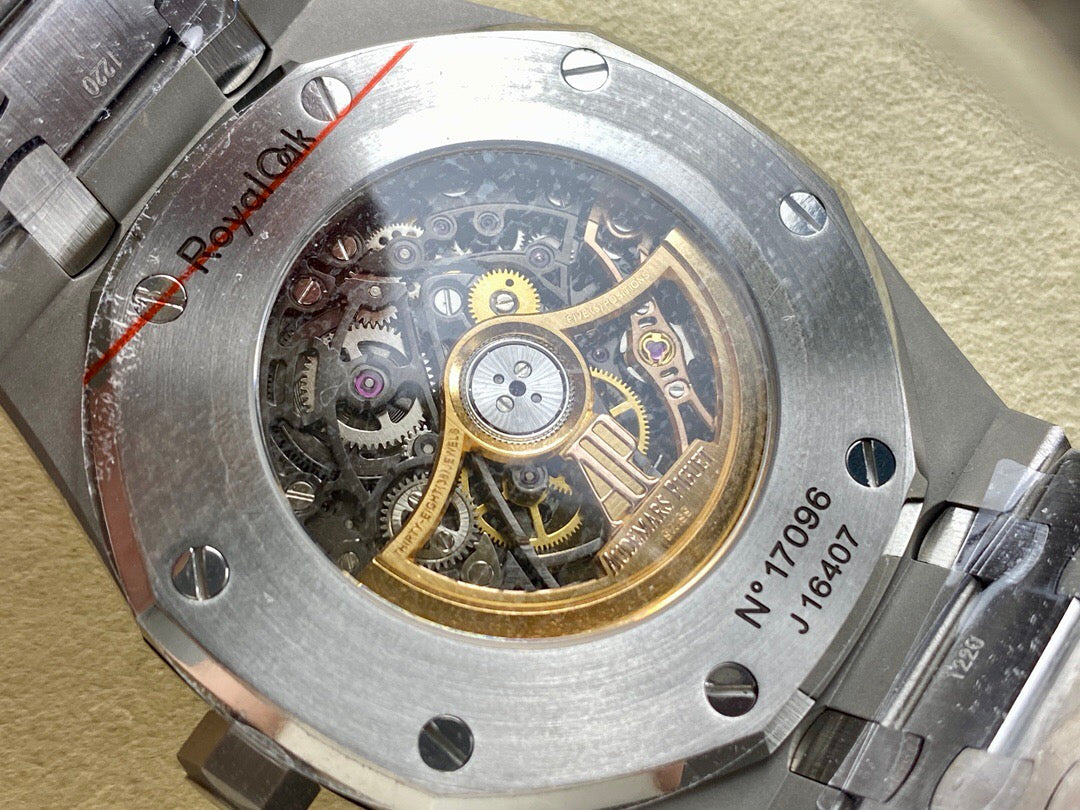 Weiße Uhr