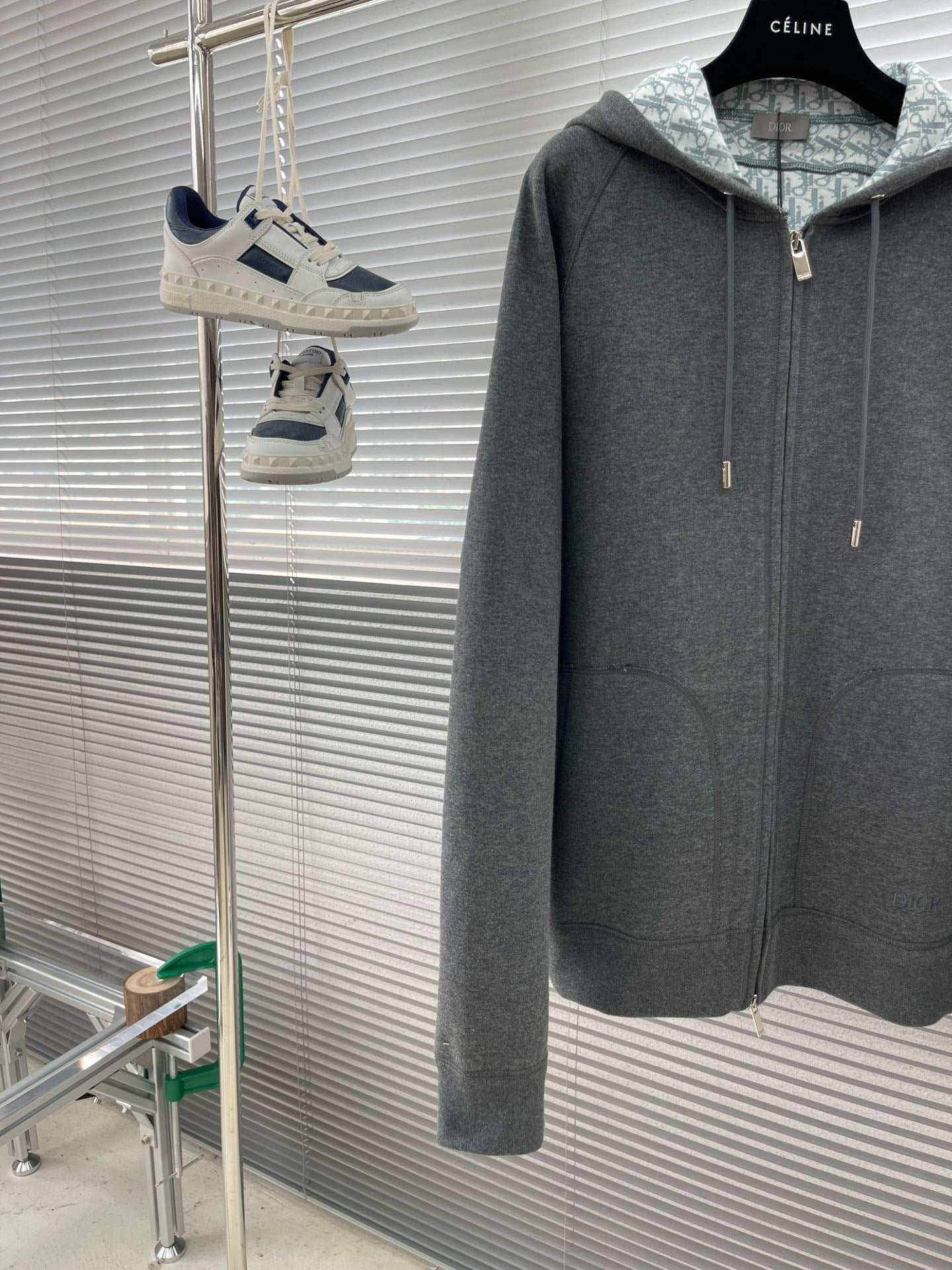 Dunkelgraue Jacke