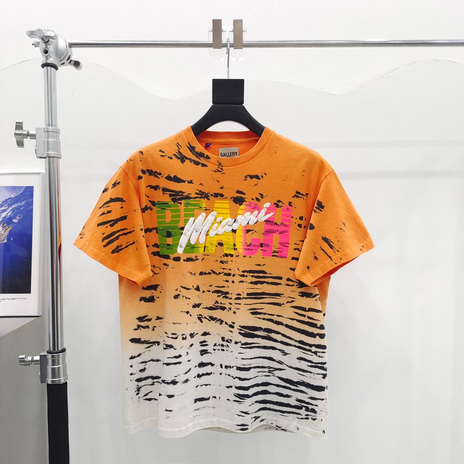 Mehrfarbiges T-Shirt