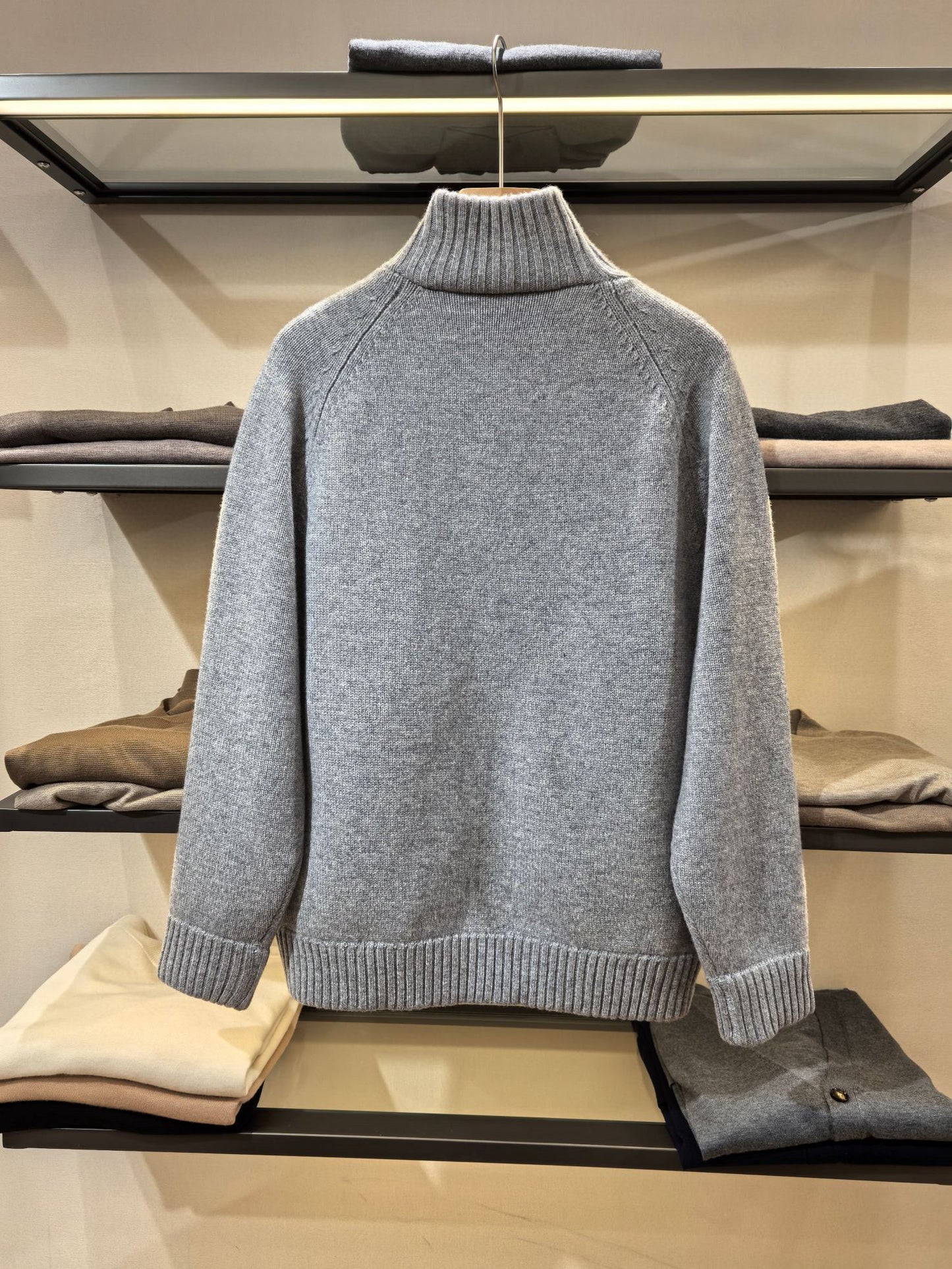 الشوفان والسترة الرمادية