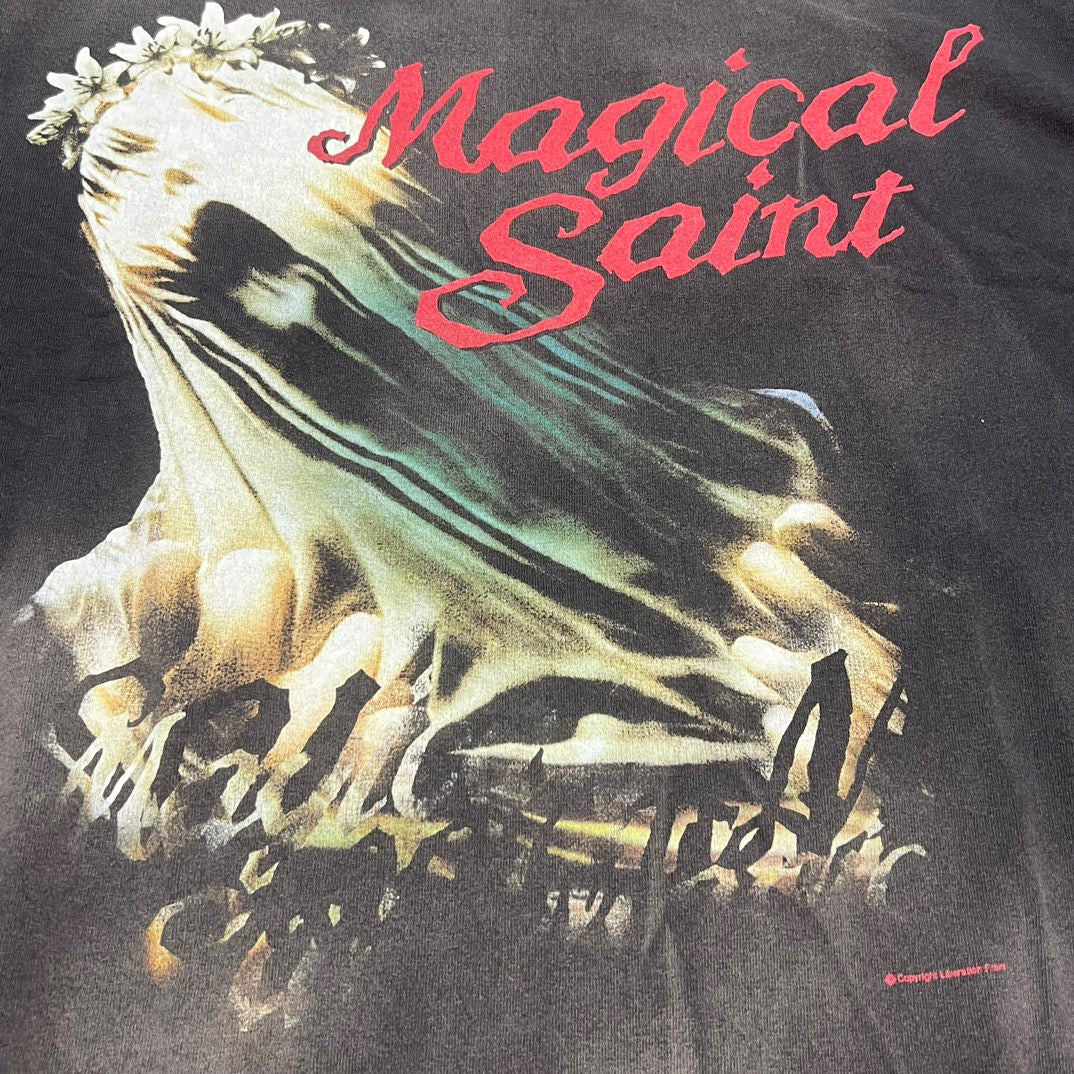 Dunkelschwarzes T-Shirt