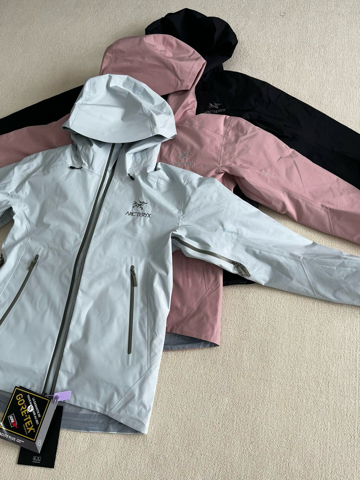 Mehrfarbige Jacke
