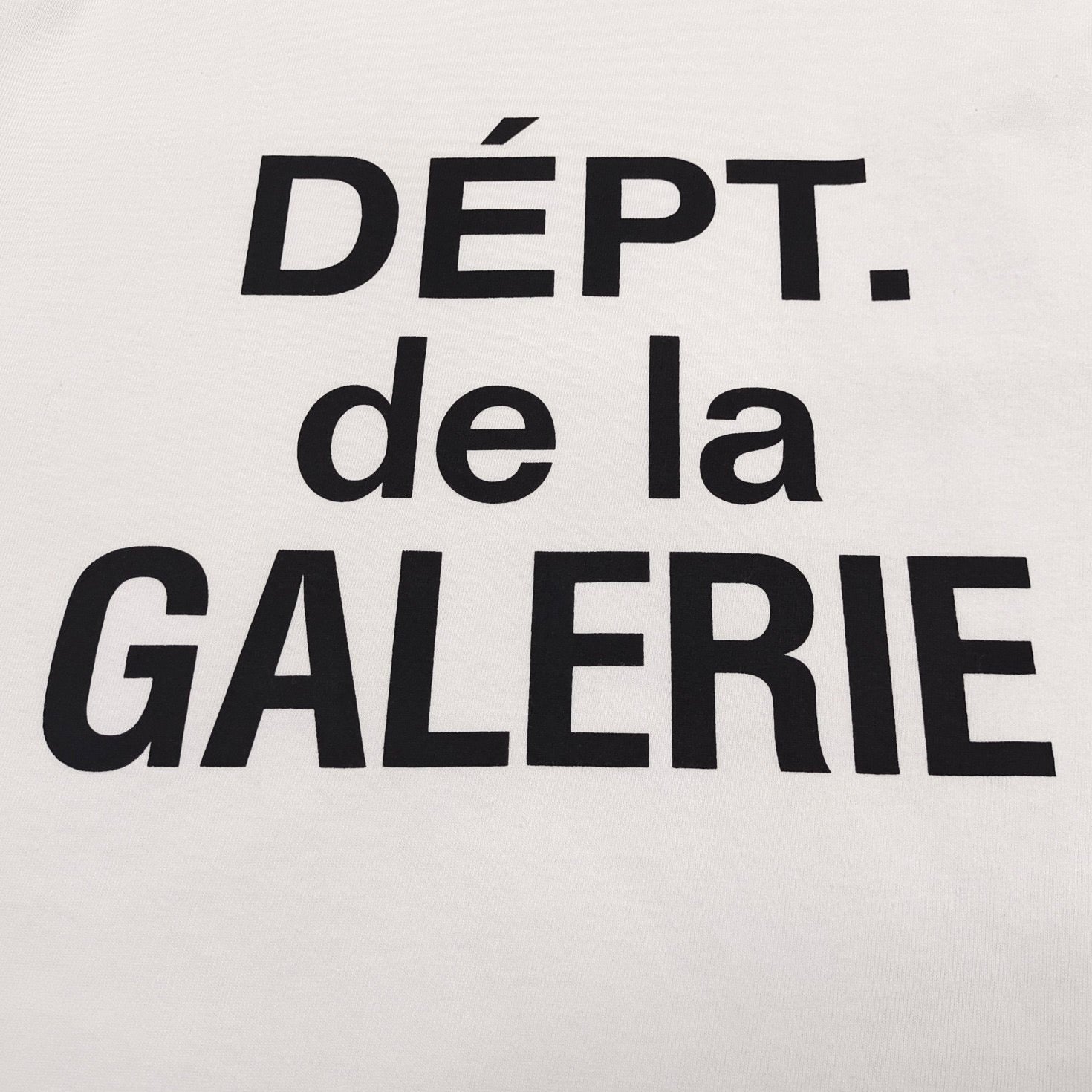 weißes T-Shirt