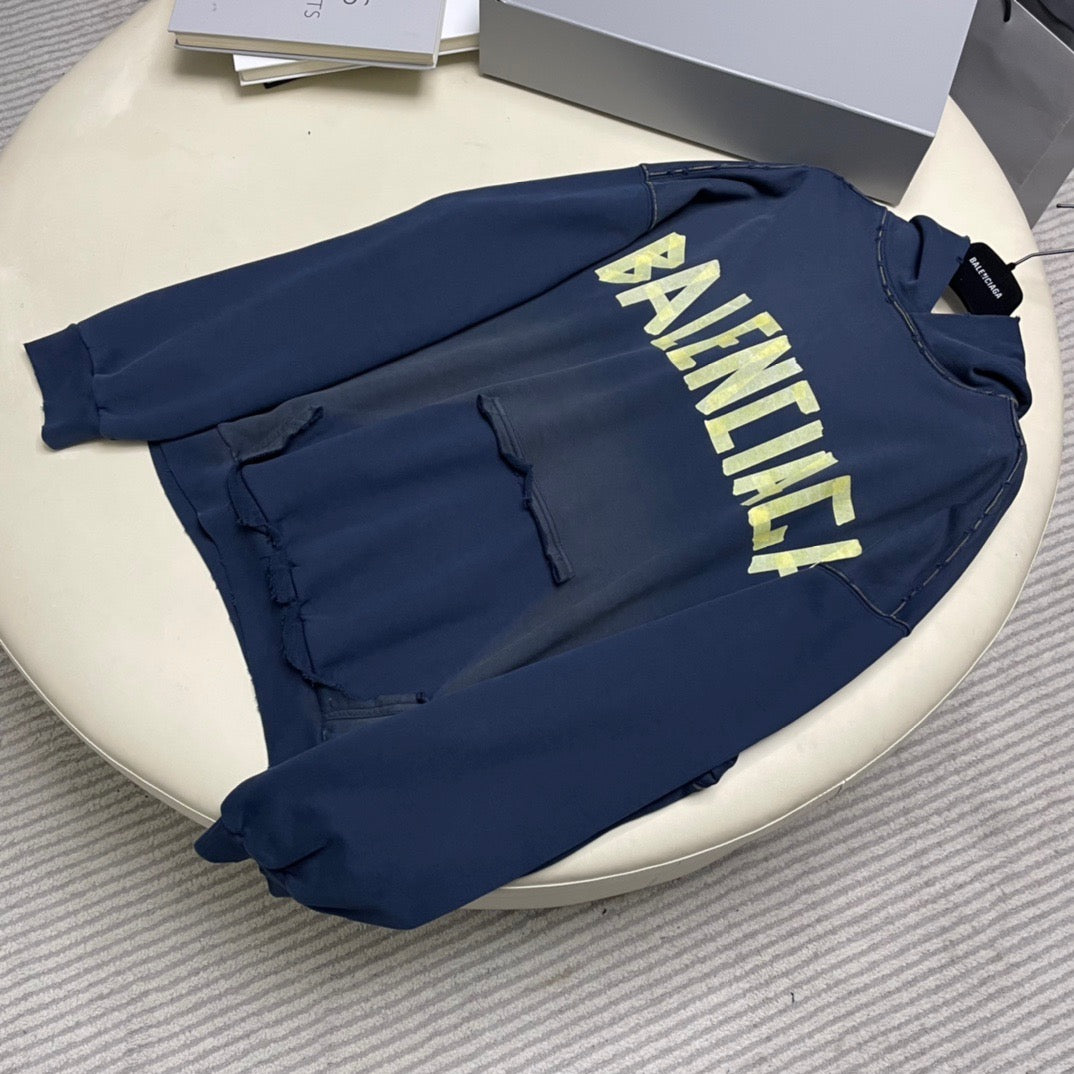 Blauer Hoodie