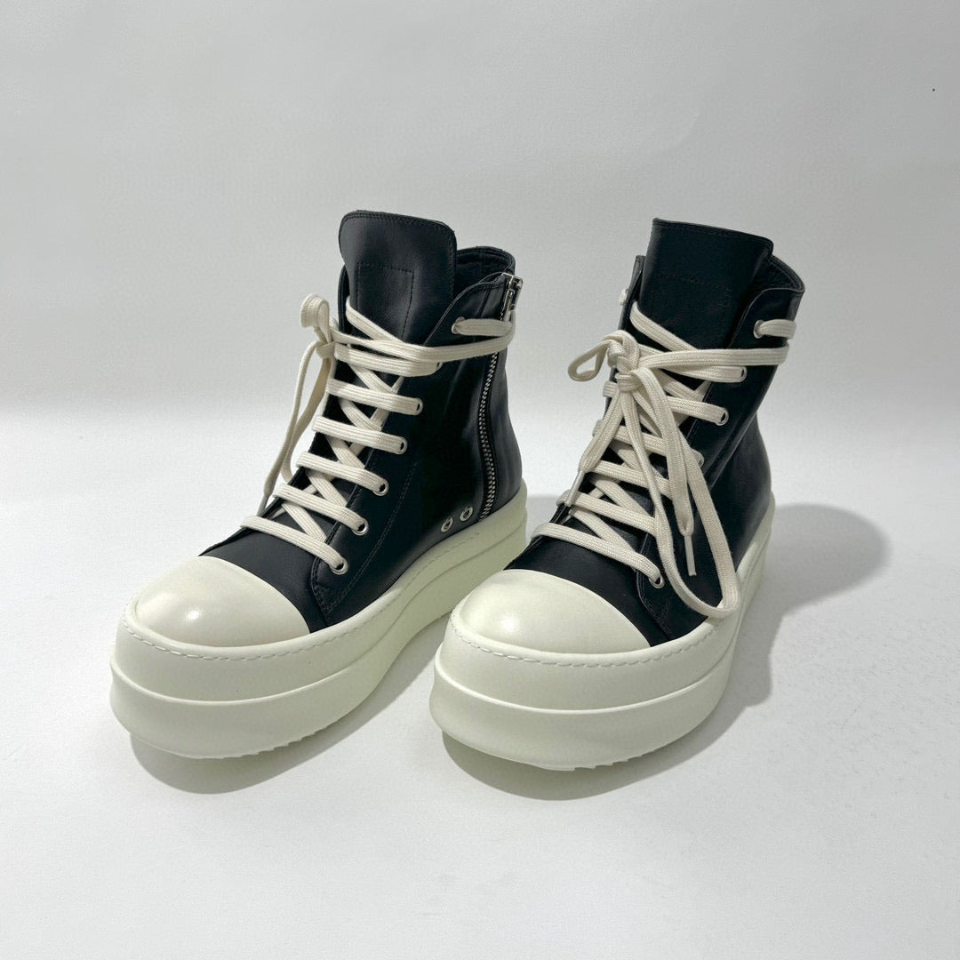 Schwarz-weiße Schuhe