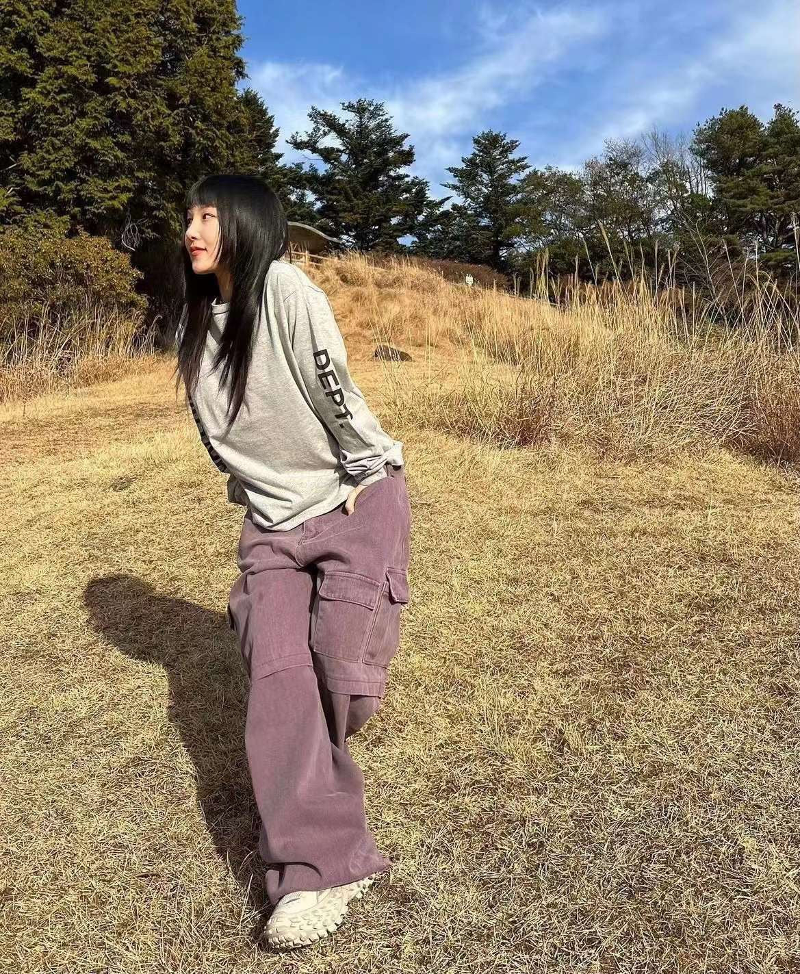 Graues Sweatshirt