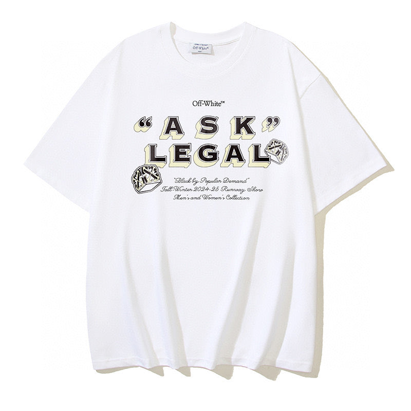 Schwarz-weißes T-Shirt
