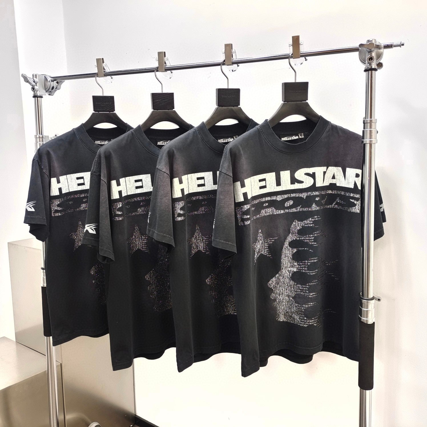 Schwarzes T-Shirt