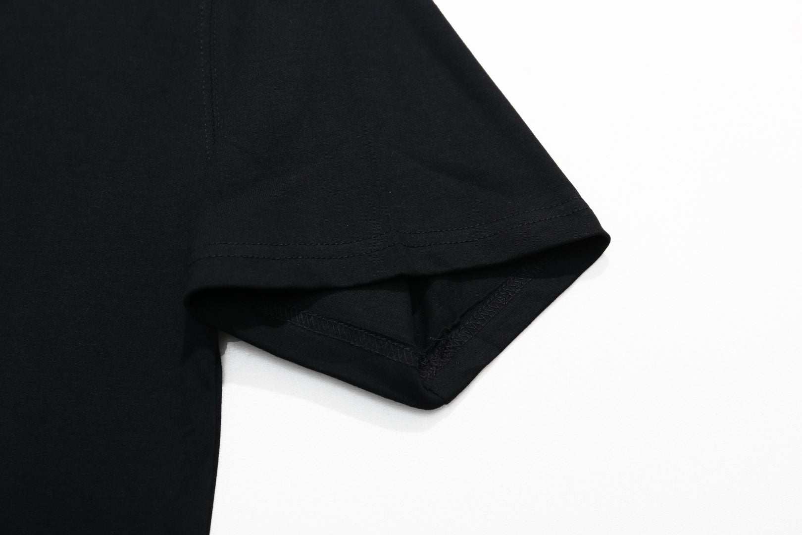 Schwarzes T-Shirt