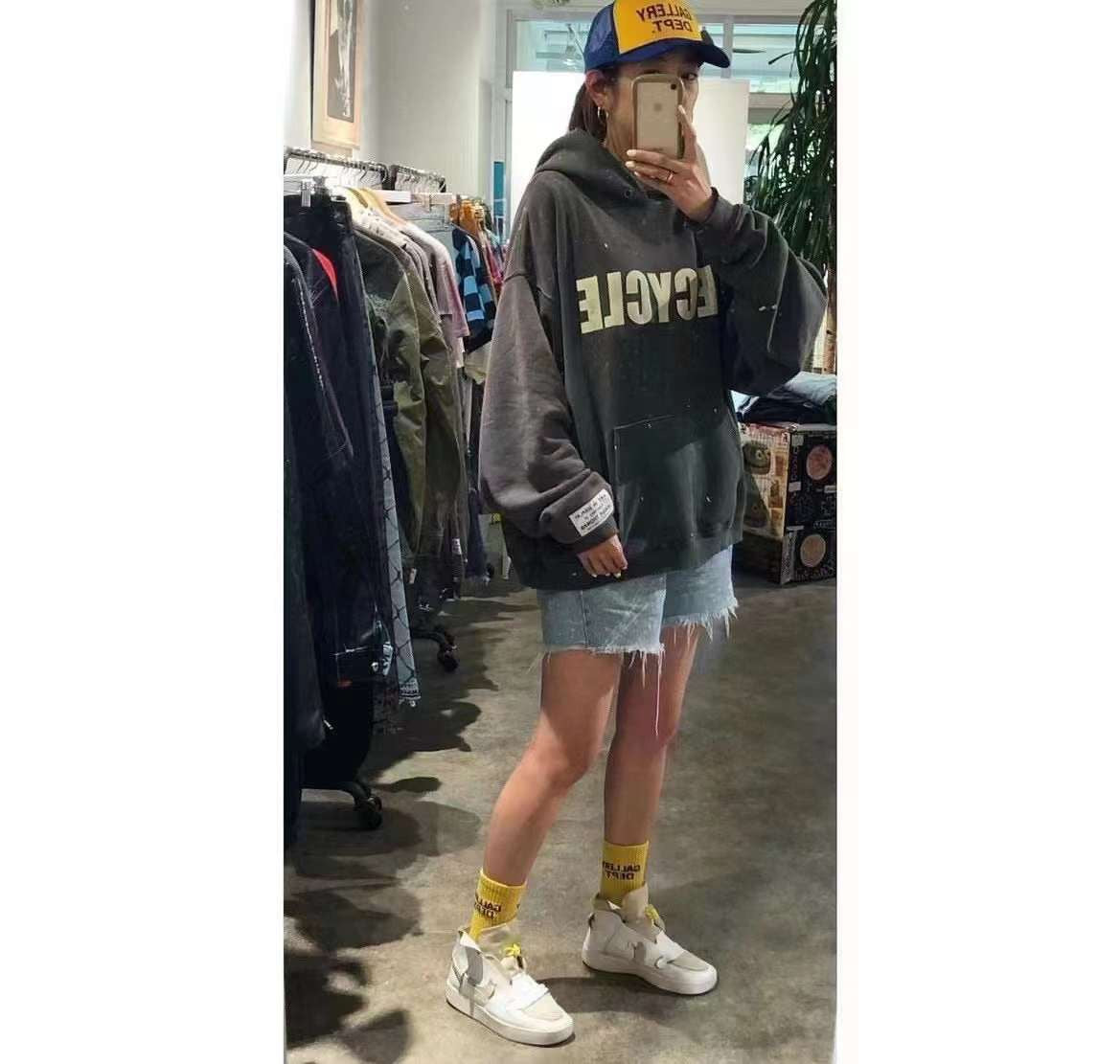 Schwarzer Hoodie