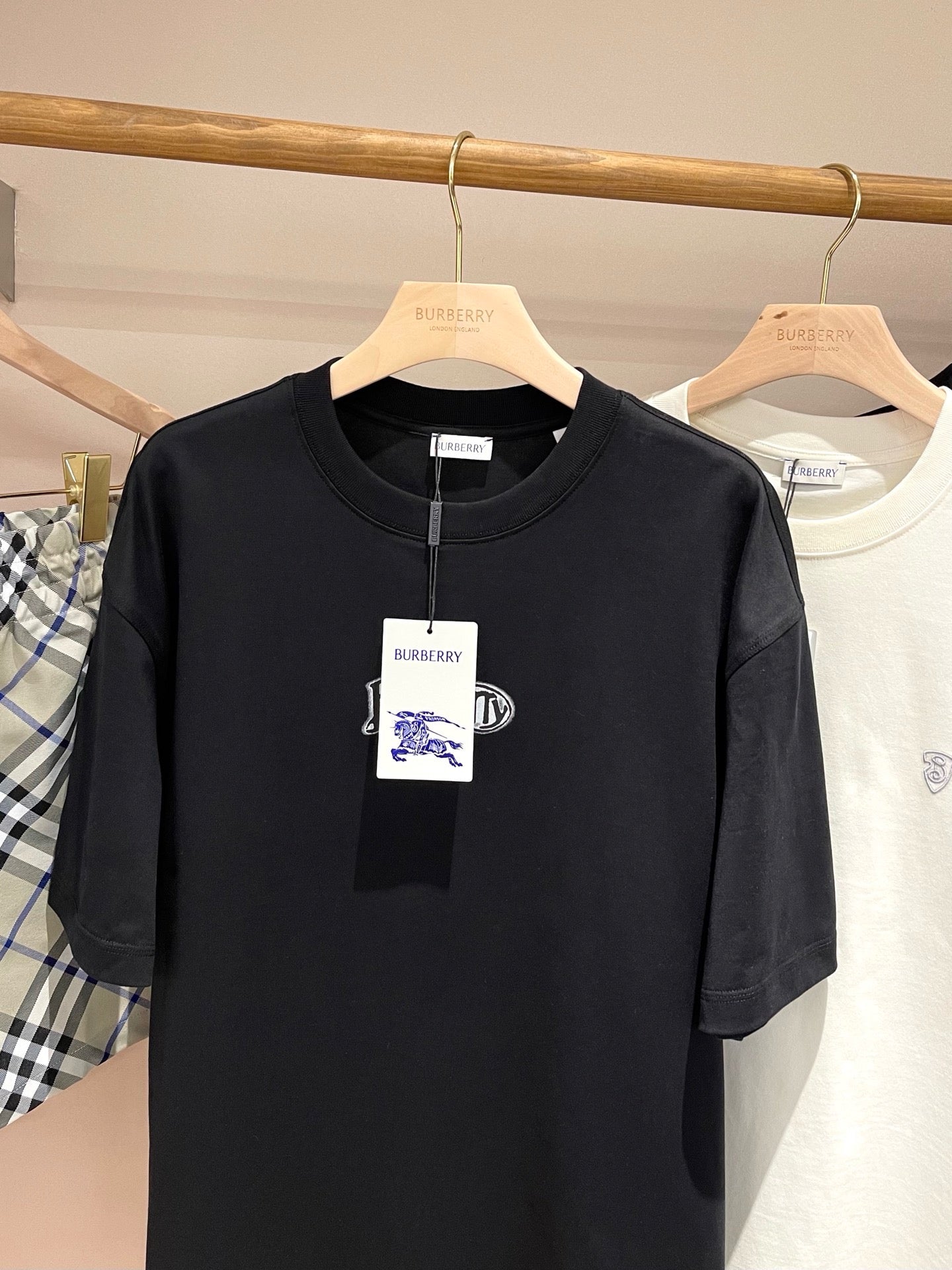 Mehrfarbiges T-Shirt