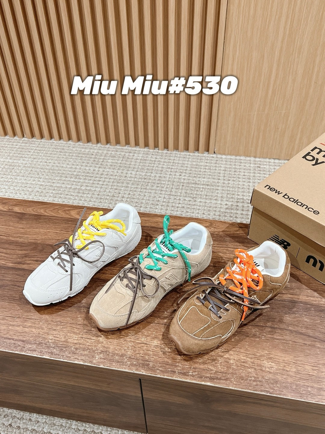 Mehrfarbige Schuhe