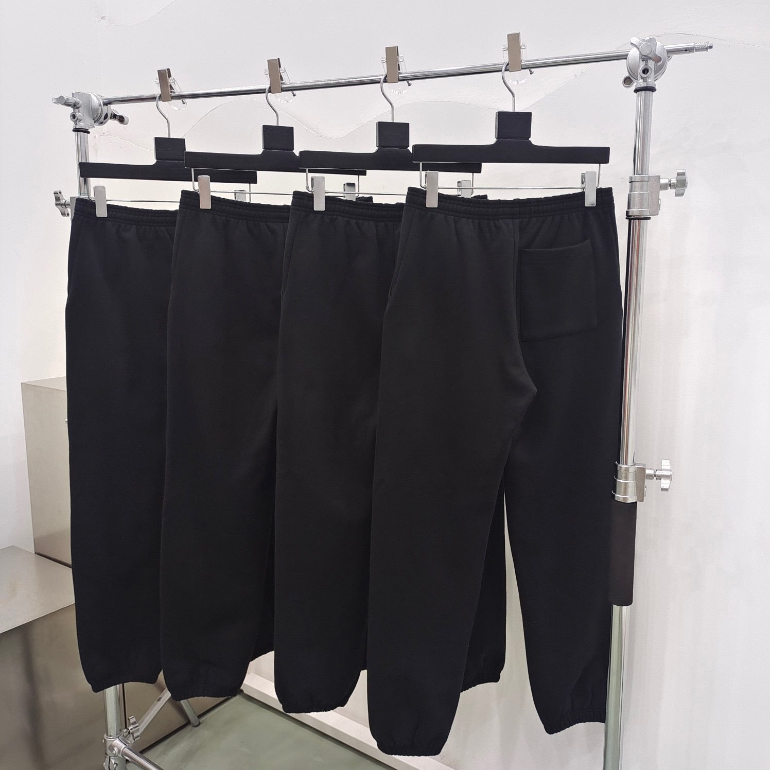 Schwarze Hosen