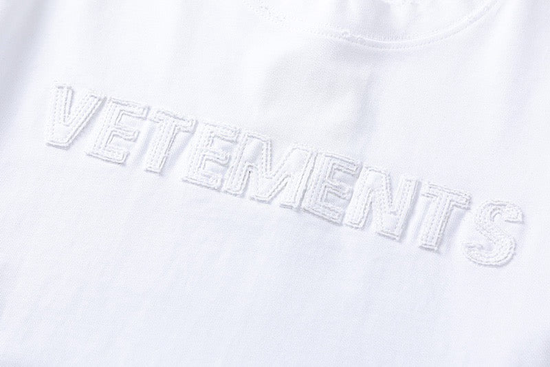 Schwarz-weißes Sweatshirt