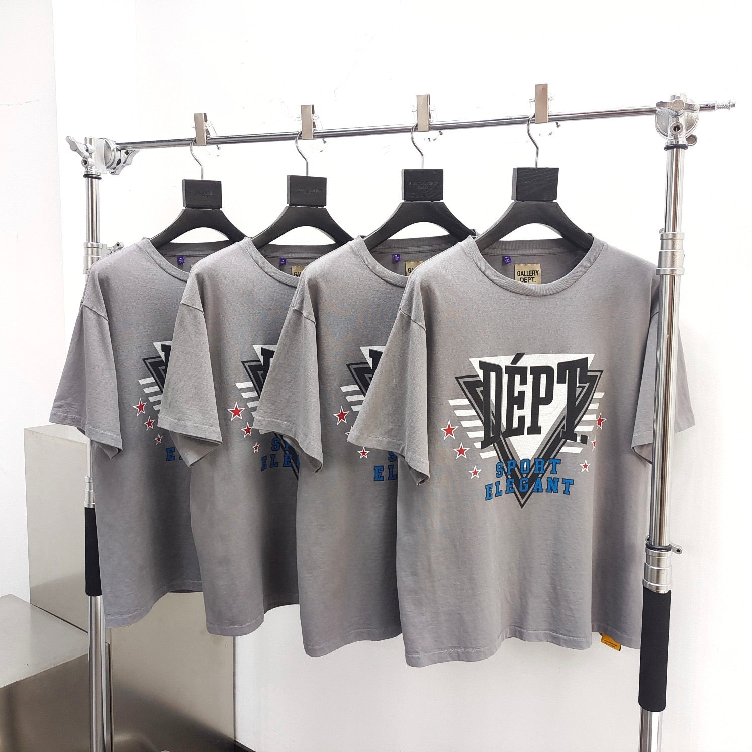 Graues T-Shirt