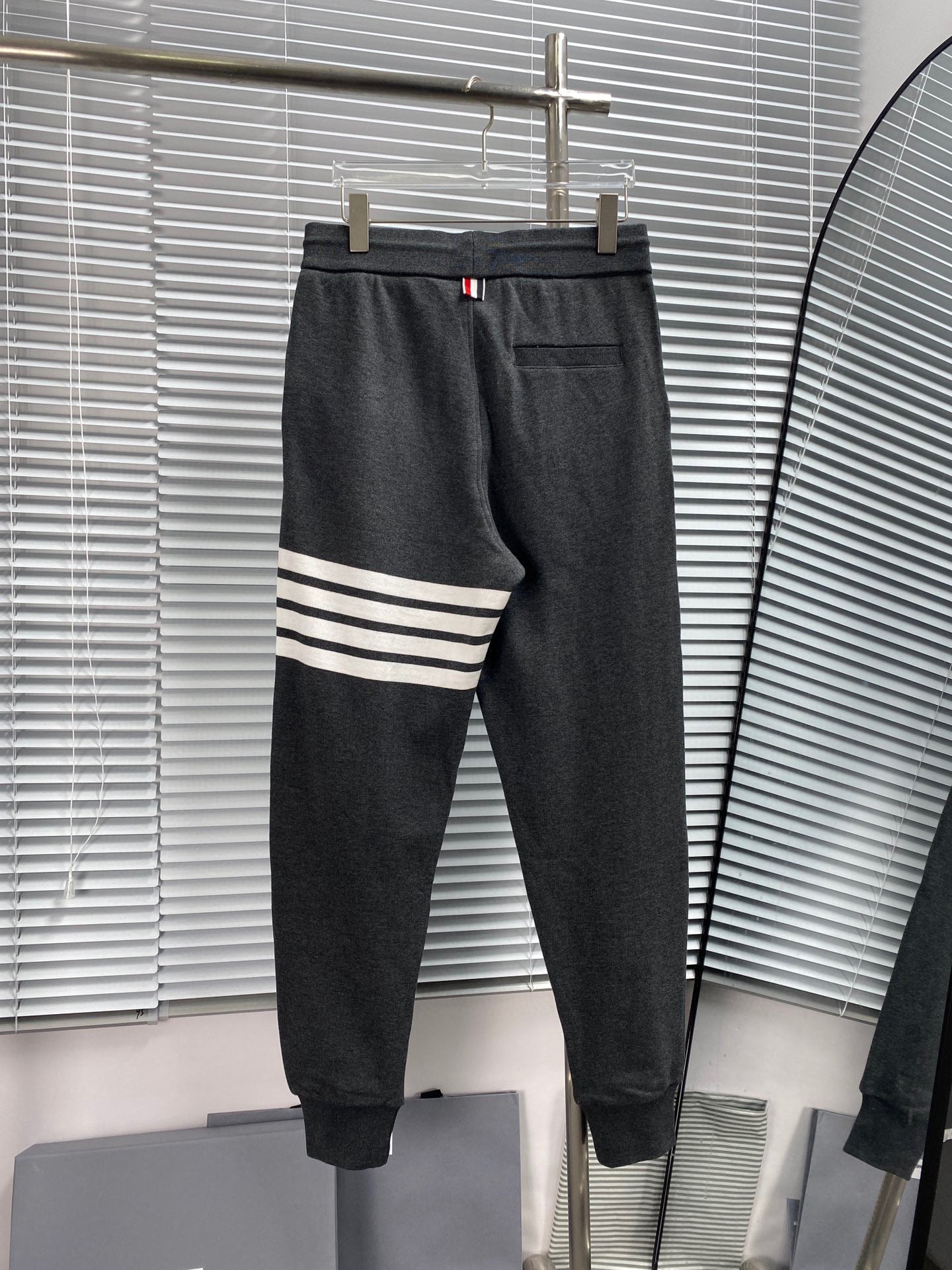 Mehrfarbige Hose