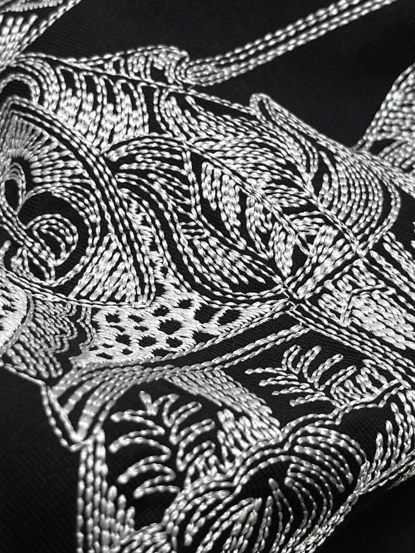 Schwarzes T-Shirt