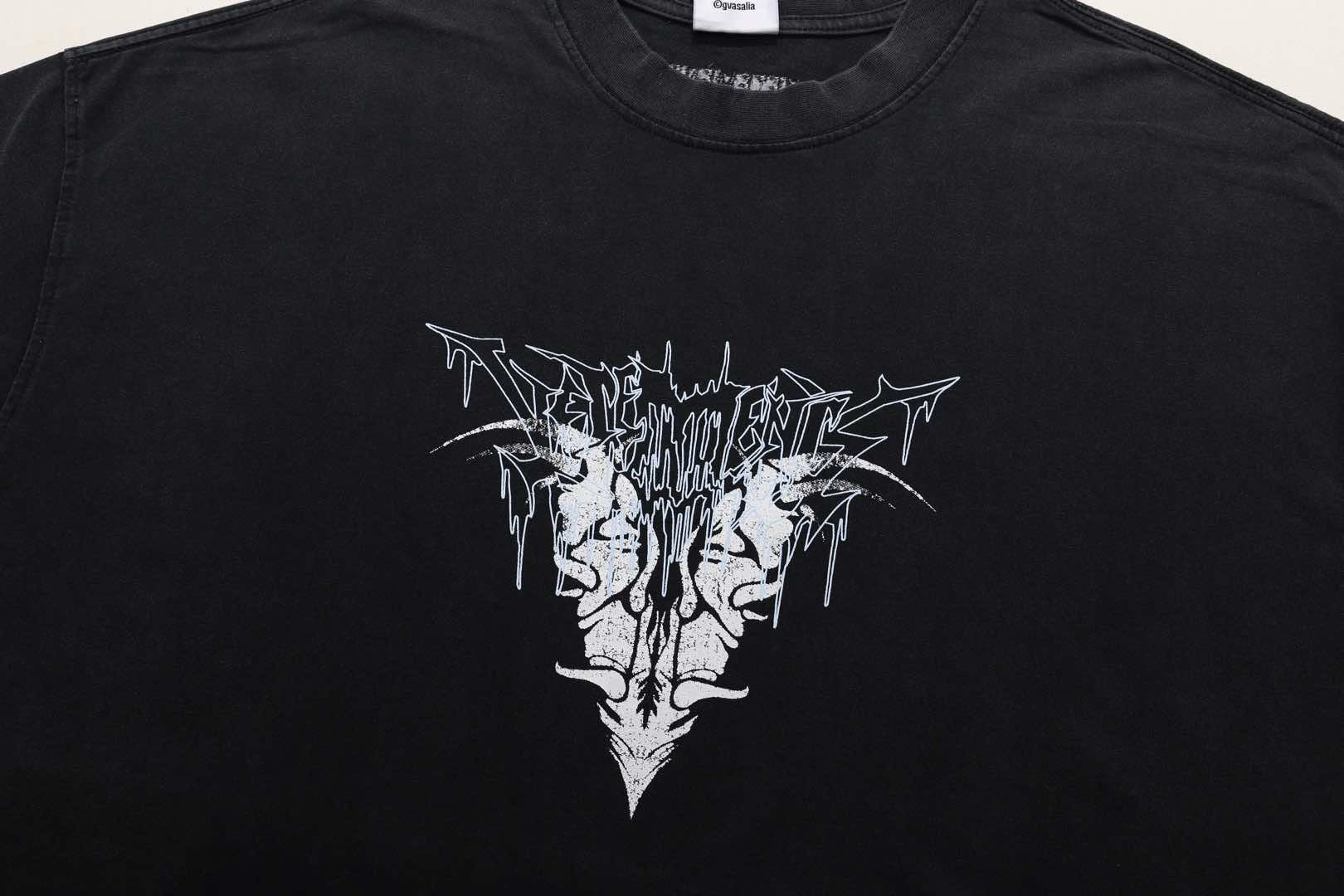 Black T-Shirt - FashionHype.xyz