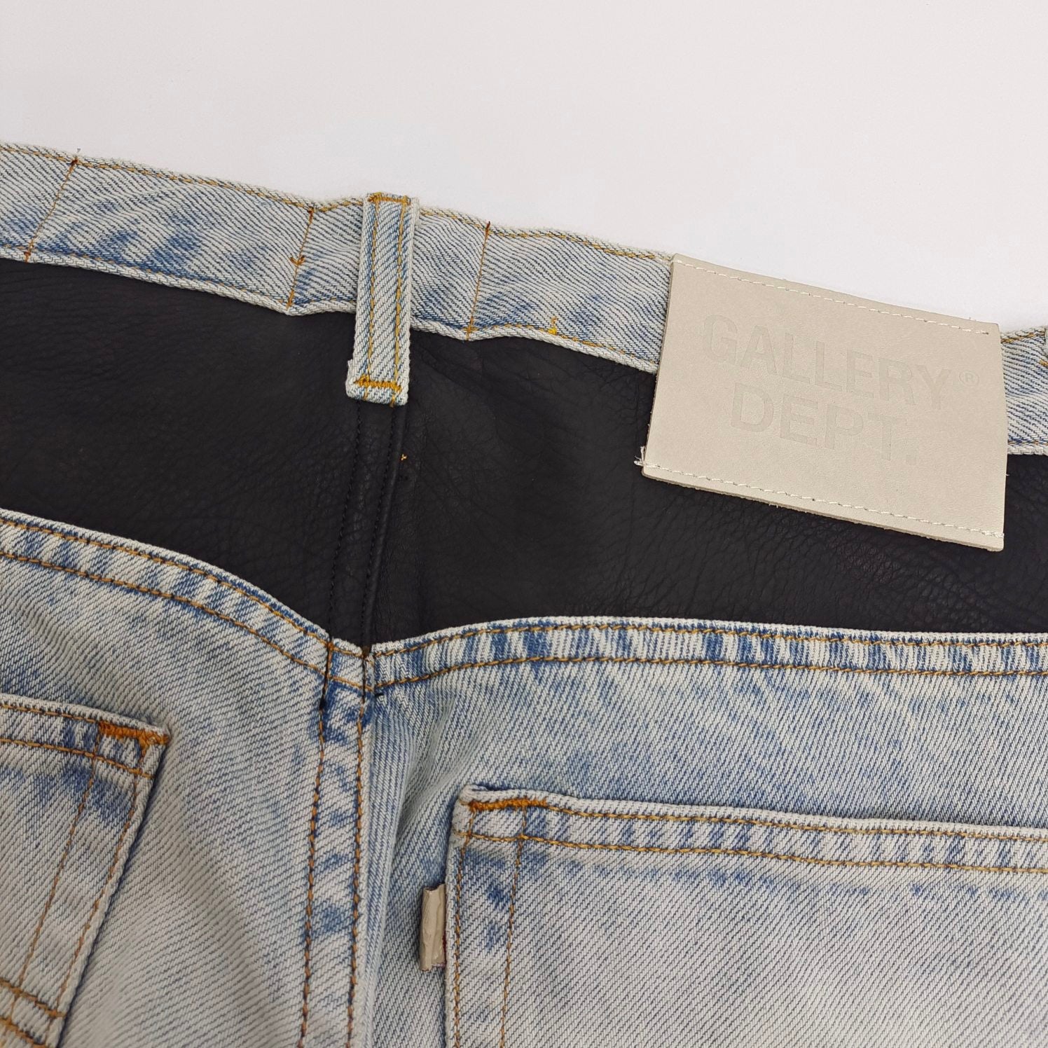 Grau schwarze Hose
