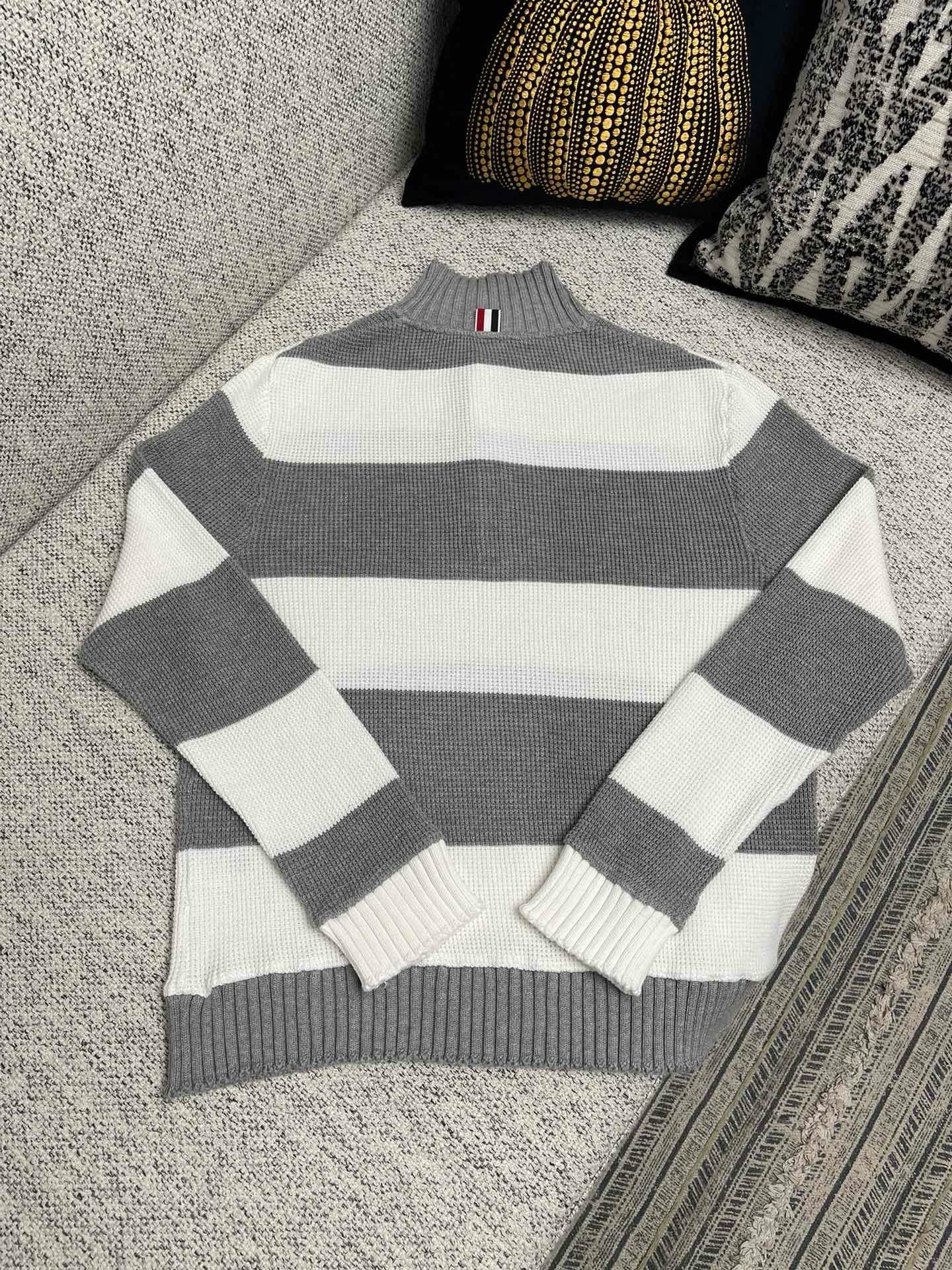 Weißgraues Trikot
