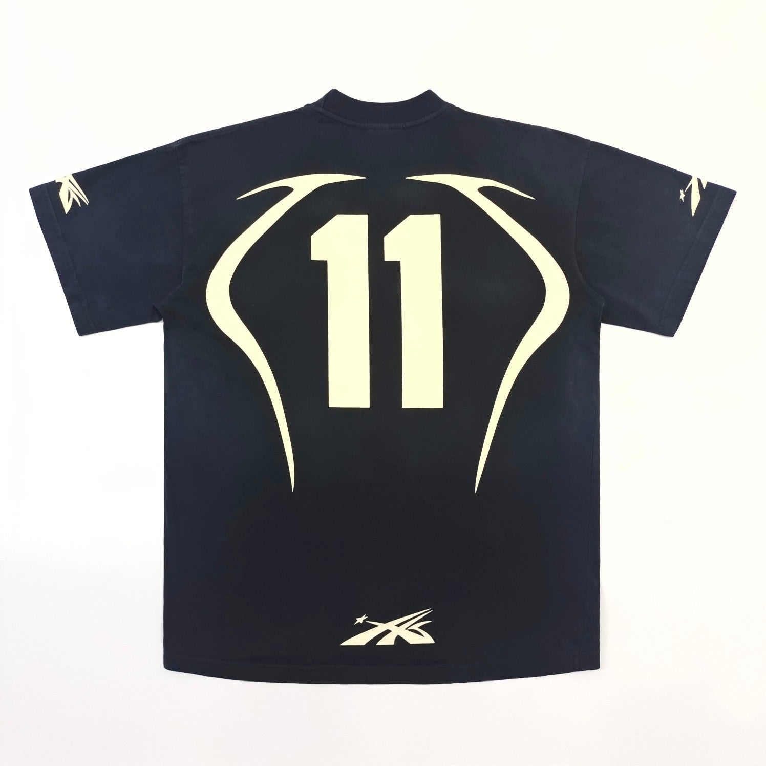 Dunkelschwarzes T-Shirt