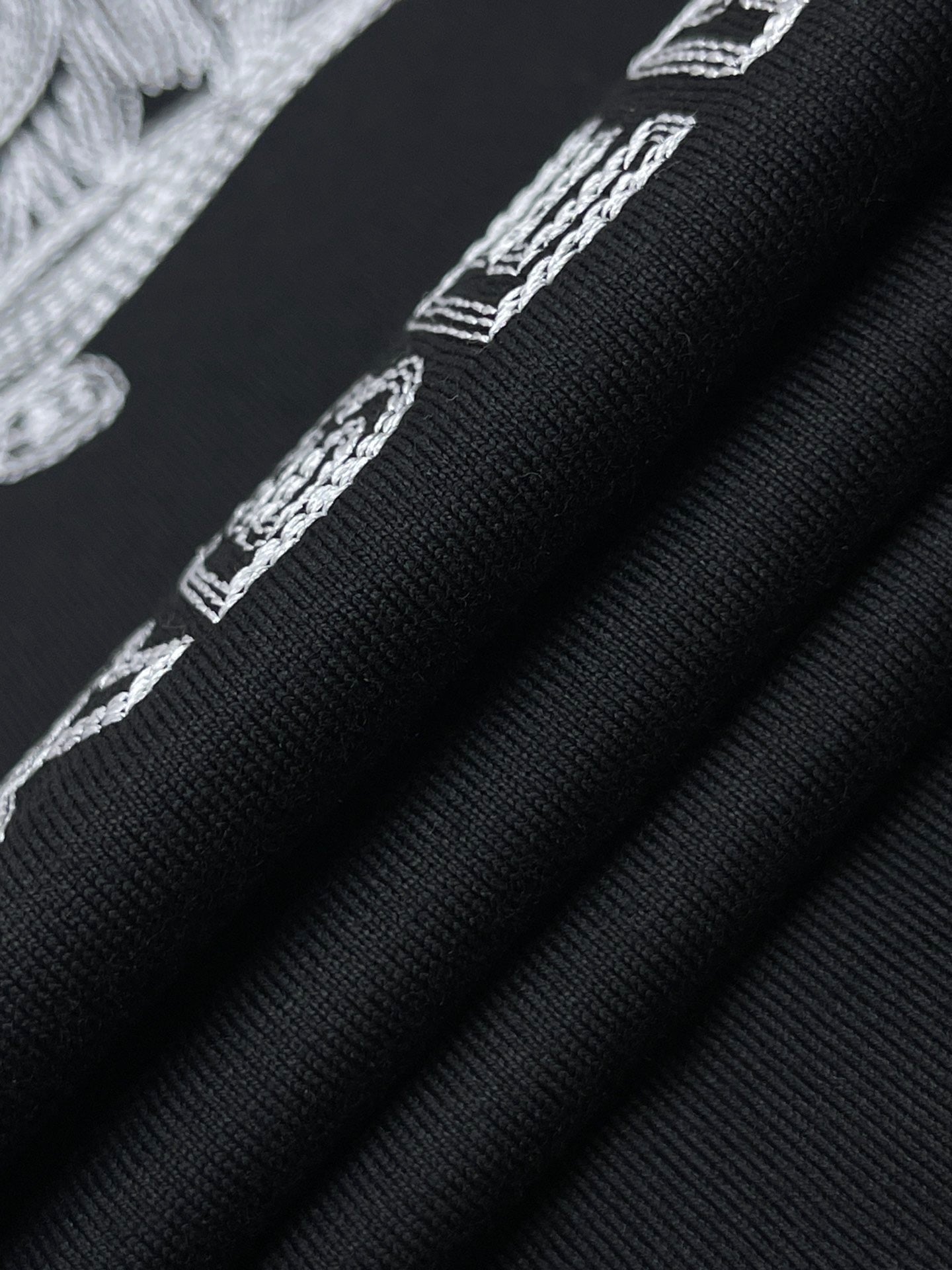 Schwarzes T-Shirt
