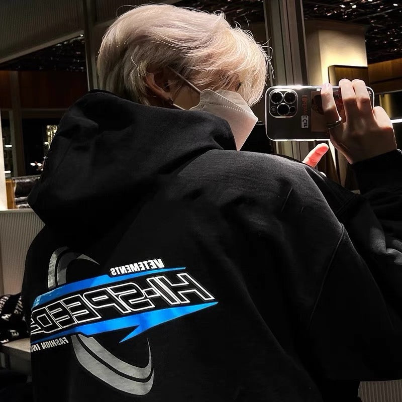 Schwarzer Hoodie