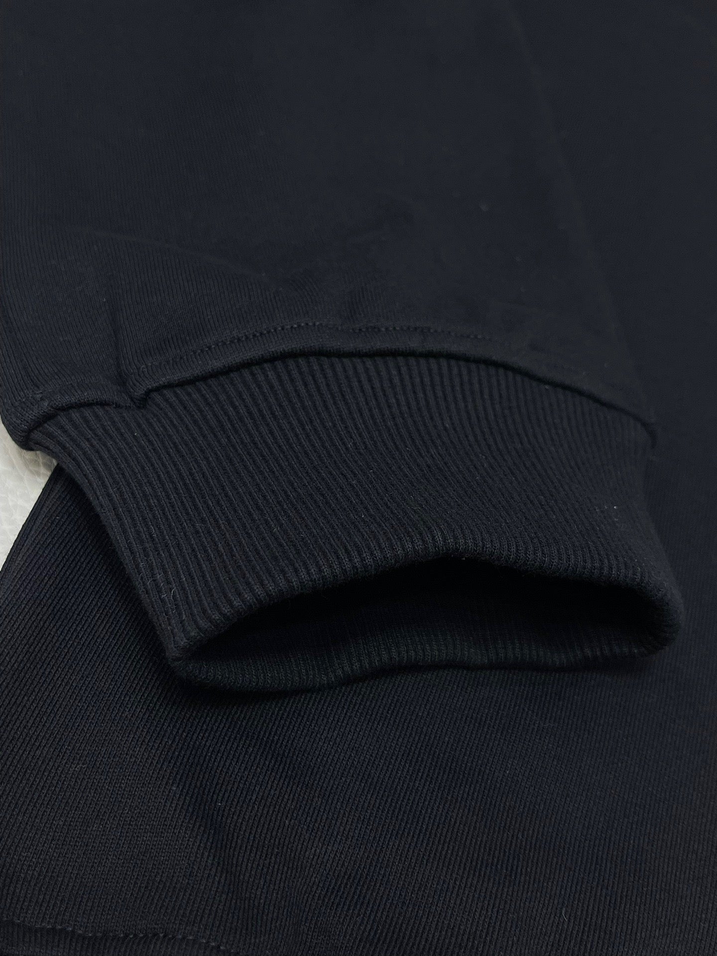 Schwarze Hosen