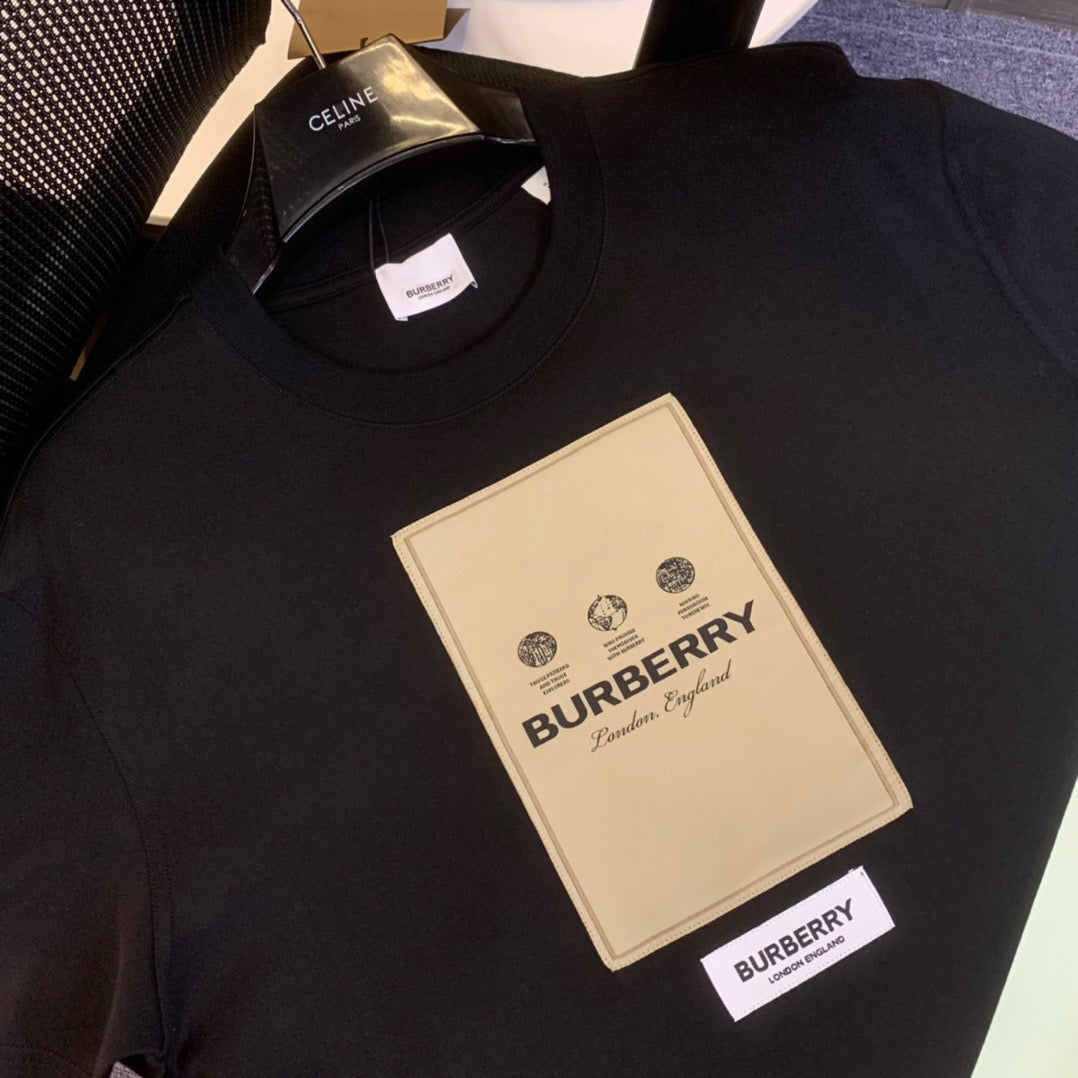 Khaki, Schwarz und Weiß T-Shirt