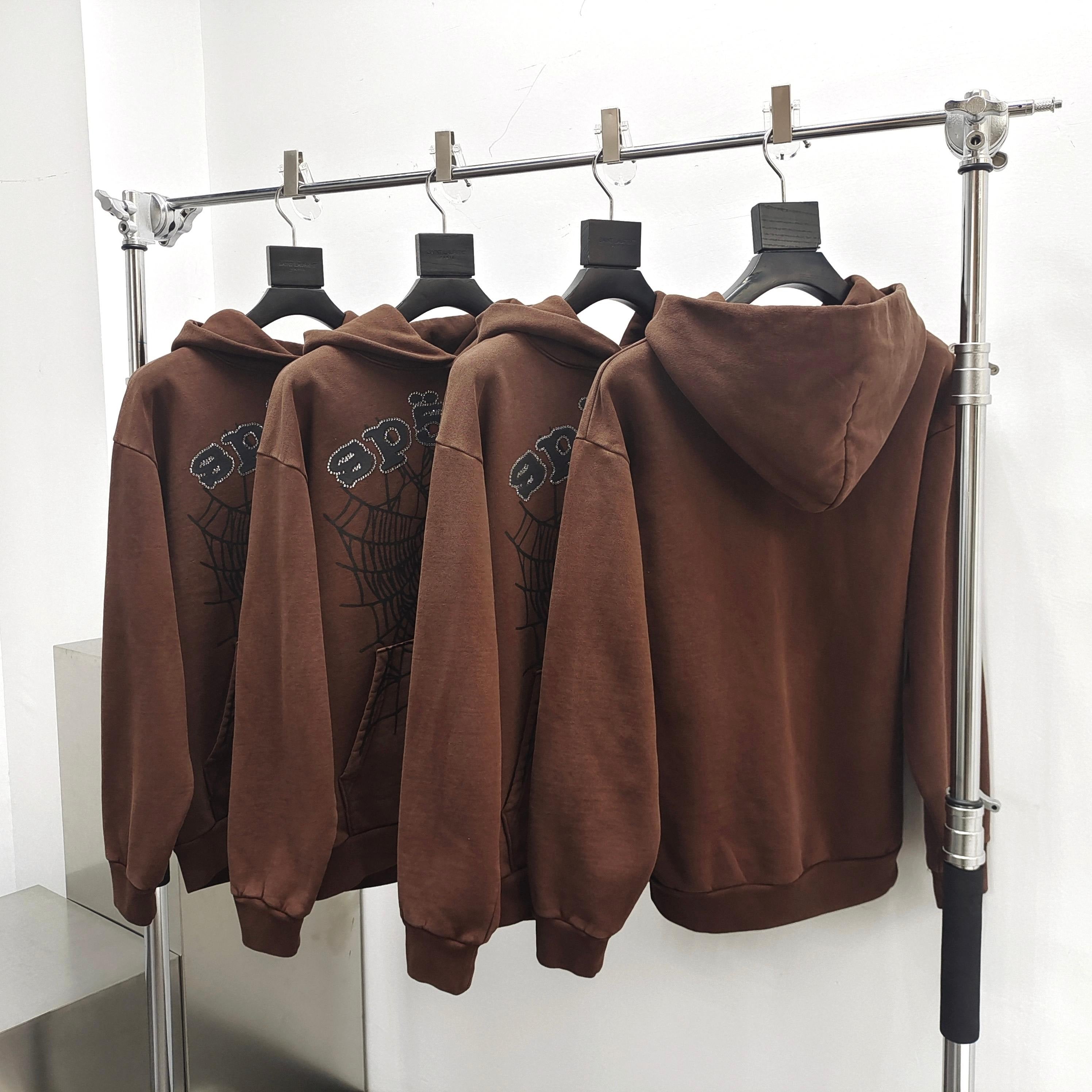 Brauner Kapuzenpullover
