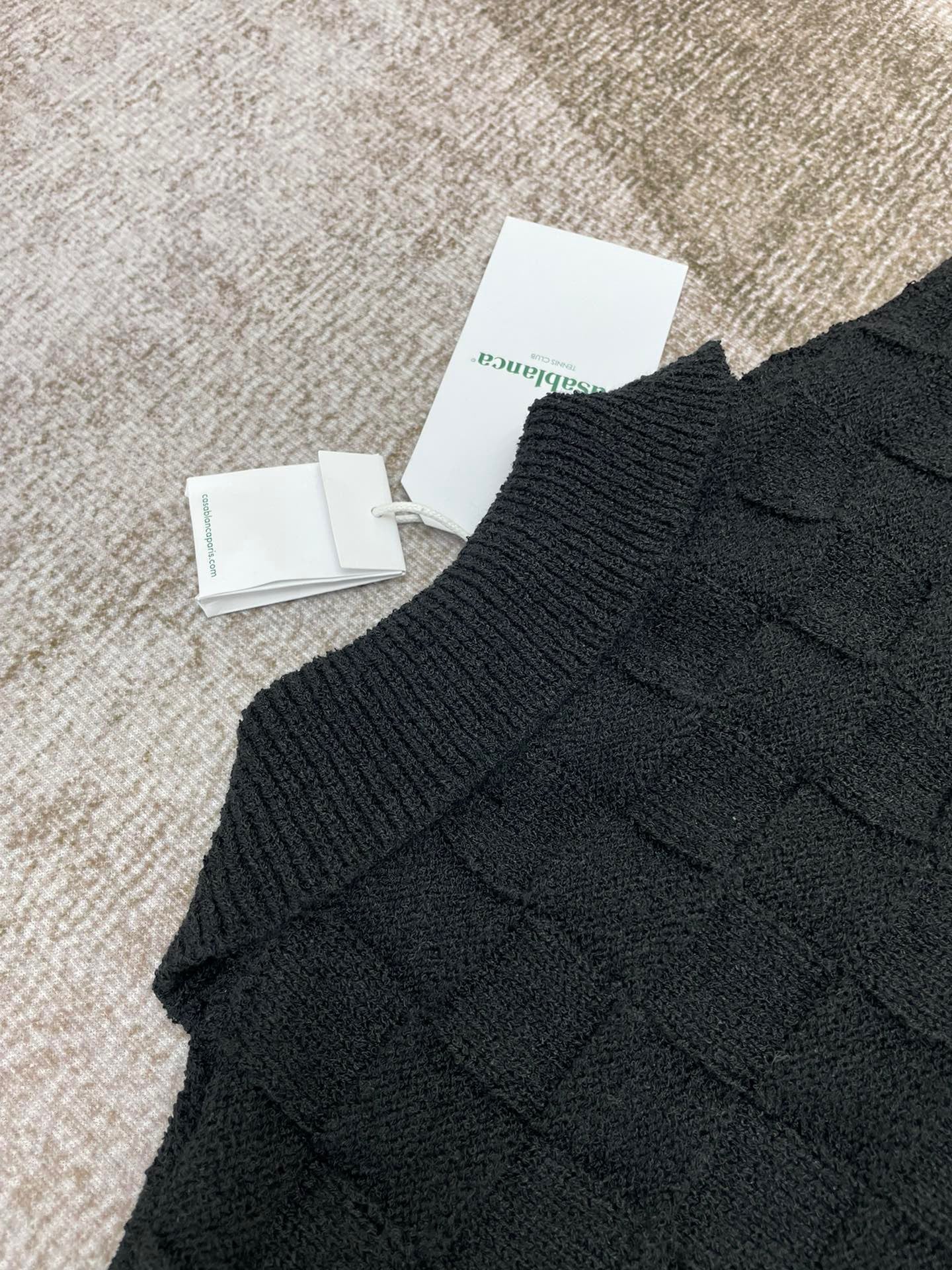 Black and White Polo - Size XL - FashionHype.xyz