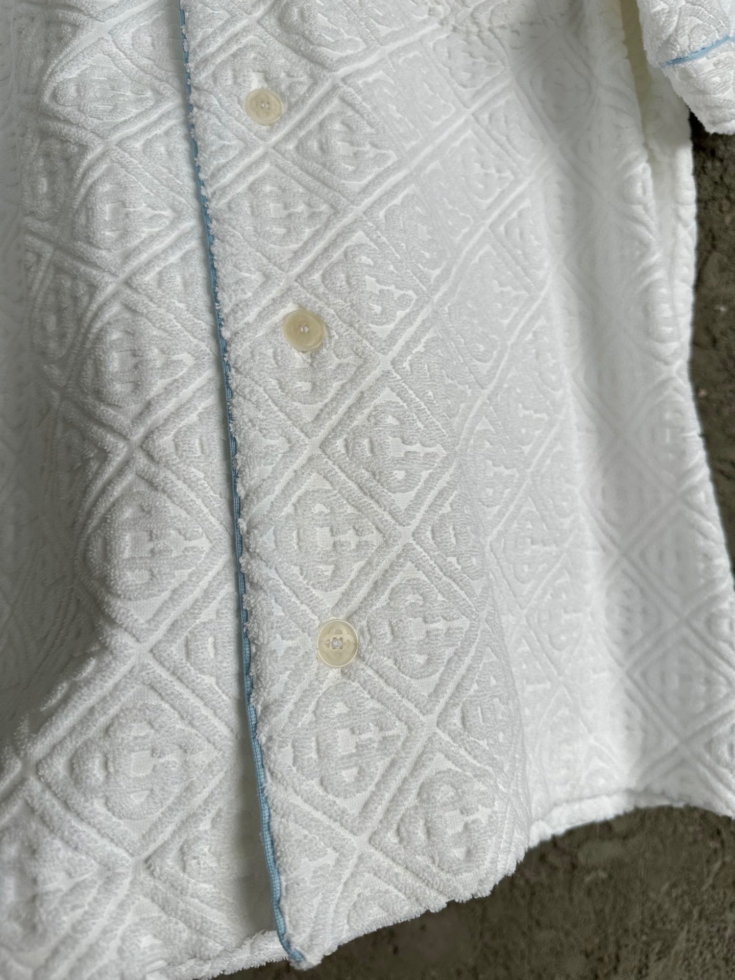 Weiße Jacke