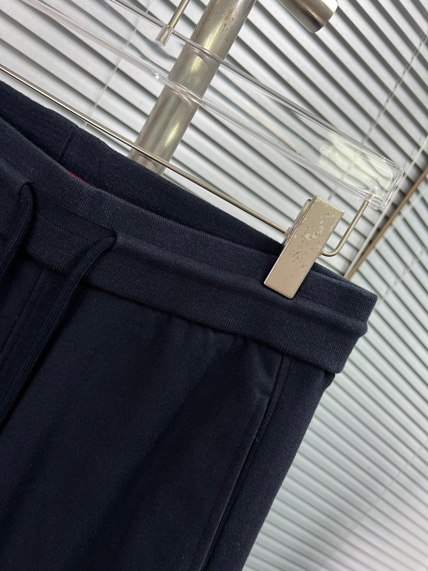 Mehrfarbige Hose