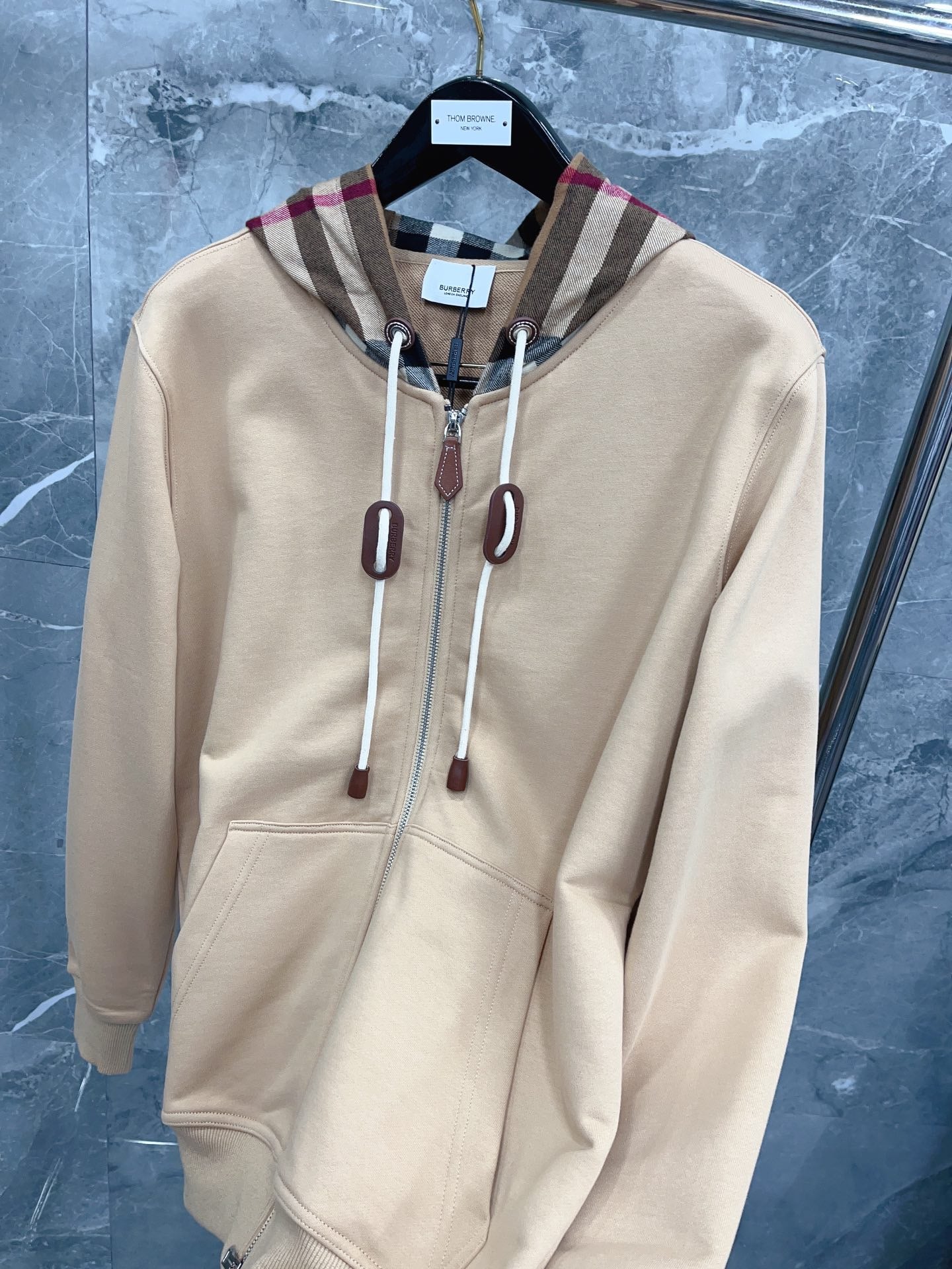 Schwarze Jacke - Größe L