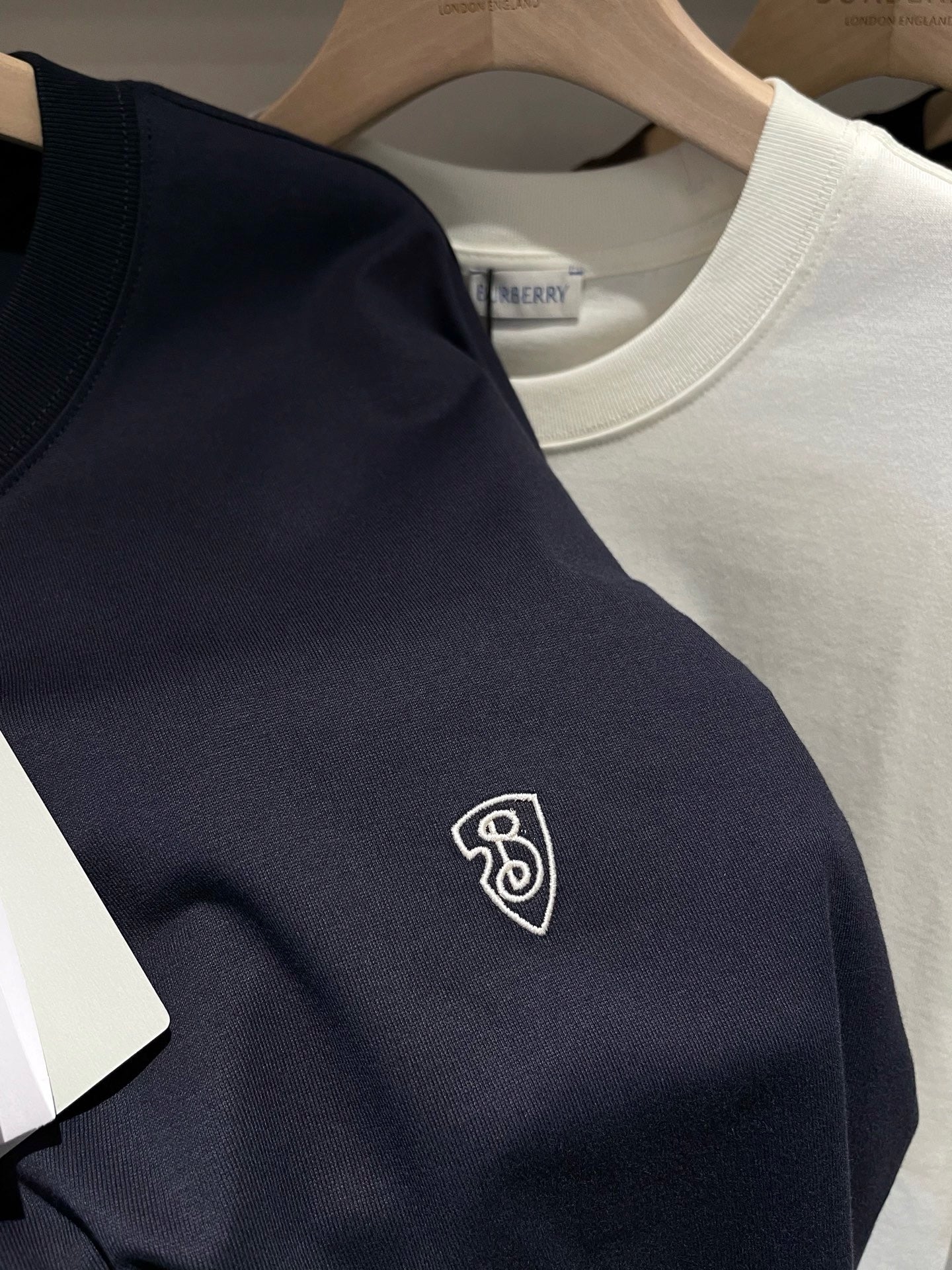 Mehrfarbiges T-Shirt