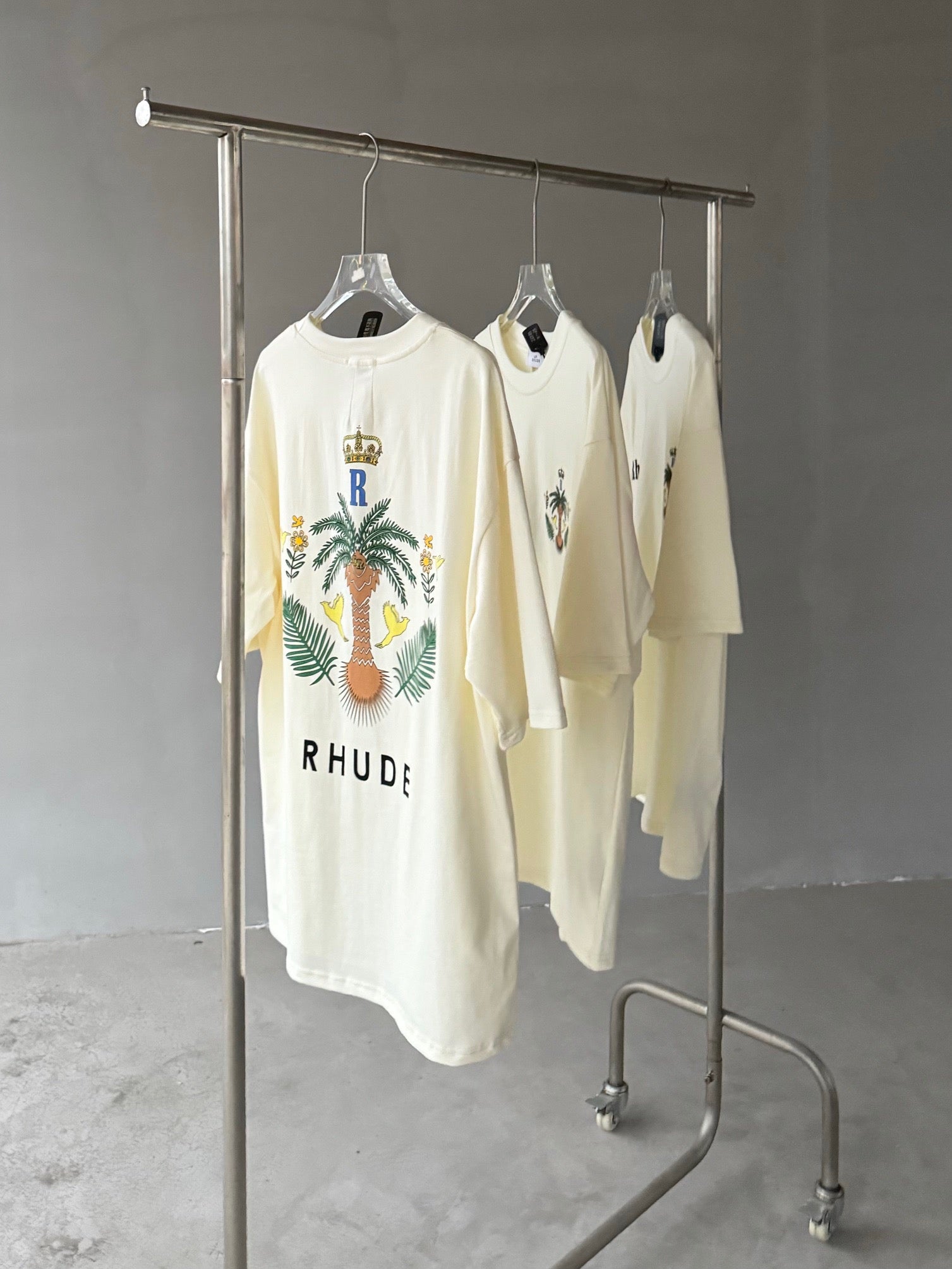 weißes T-Shirt